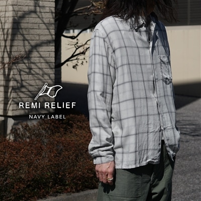 REMI RELIEF NAVY LABEL｜ヴィンテージ風レーヨンが織り成す、上質なオープンカラーシャツ
