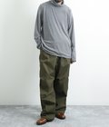 Knee Tuck Pants