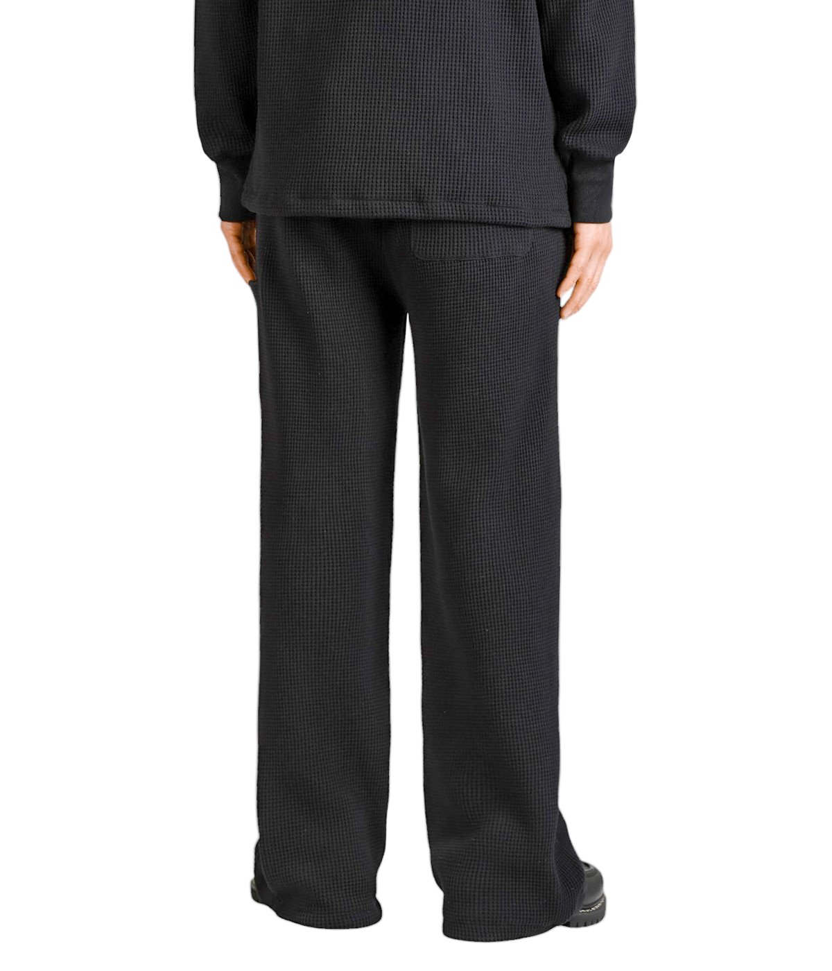 model（175cm / 60kg）B85 W75 H92 着用サイズ：2