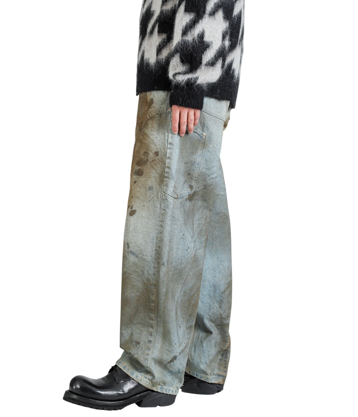 model（175cm / 60kg）B85 W75 H92 着用サイズ：2