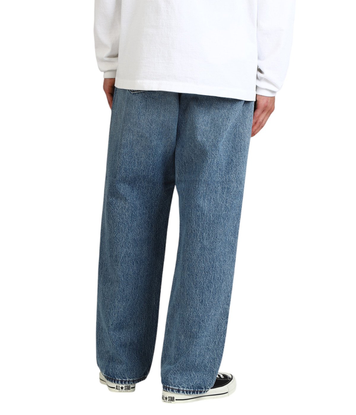 model（175cm / 60kg）B85 W75 H92 着用サイズ：3 (L)