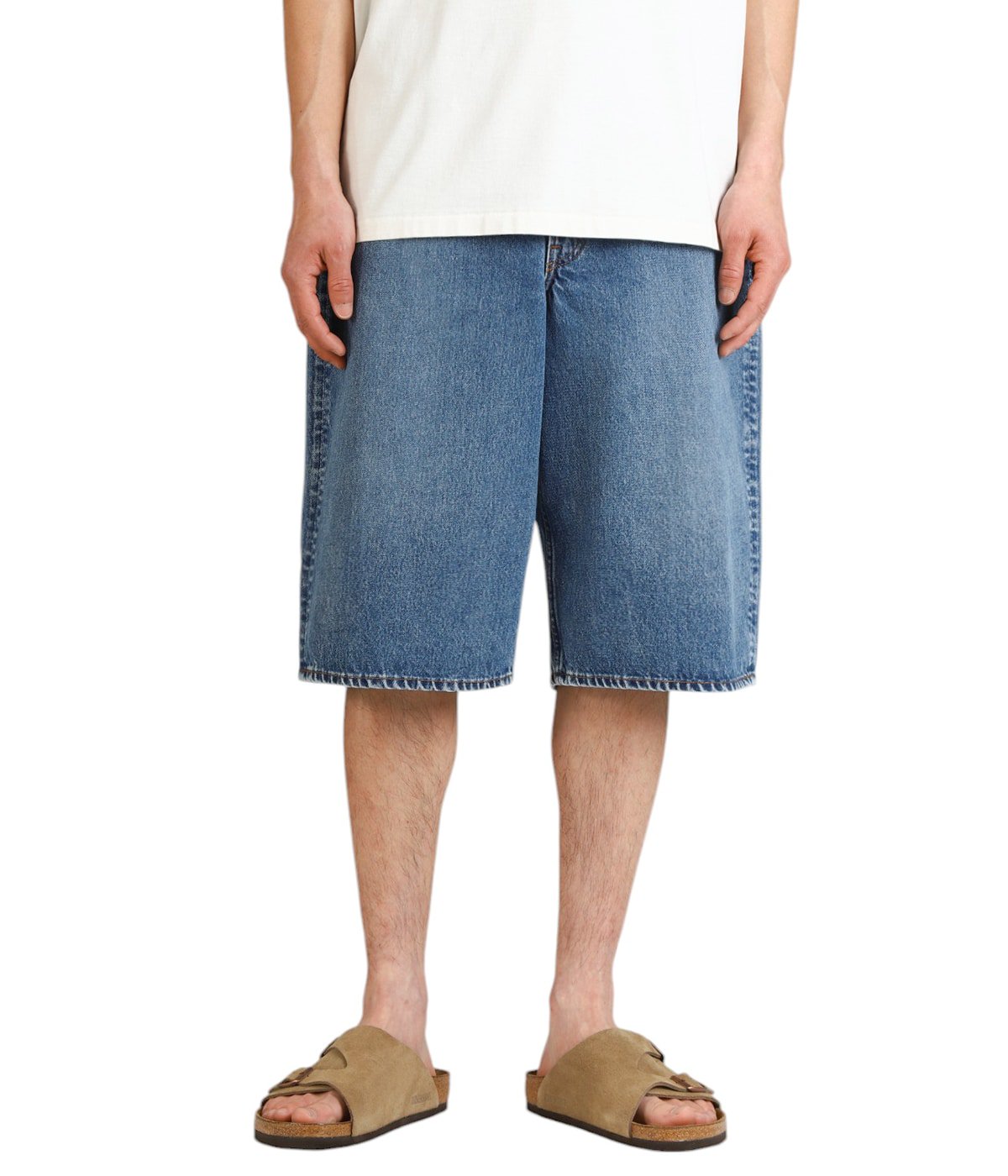 model（175cm / 60kg）B85 W75 H92 着用サイズ：3(L)