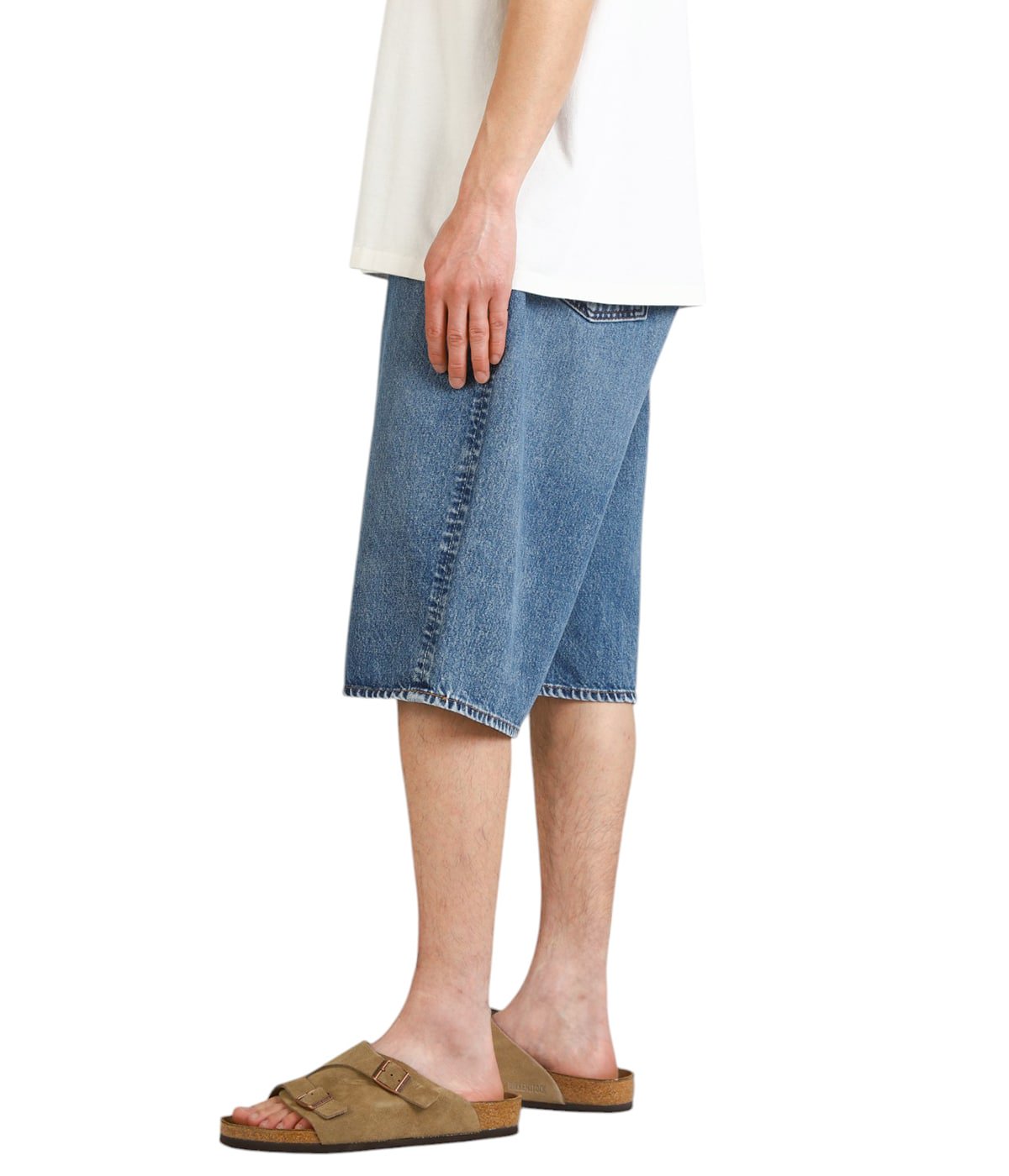 model（175cm / 60kg）B85 W75 H92 着用サイズ：3(L)