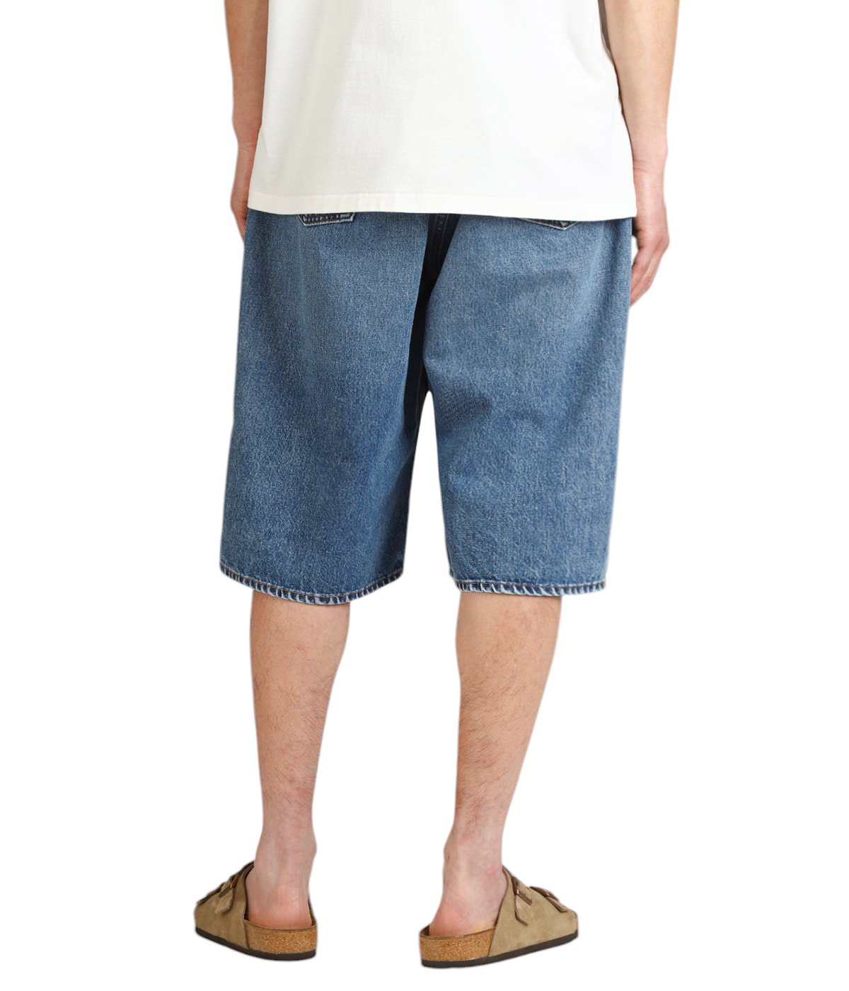 model（175cm / 60kg）B85 W75 H92 着用サイズ：3(L)