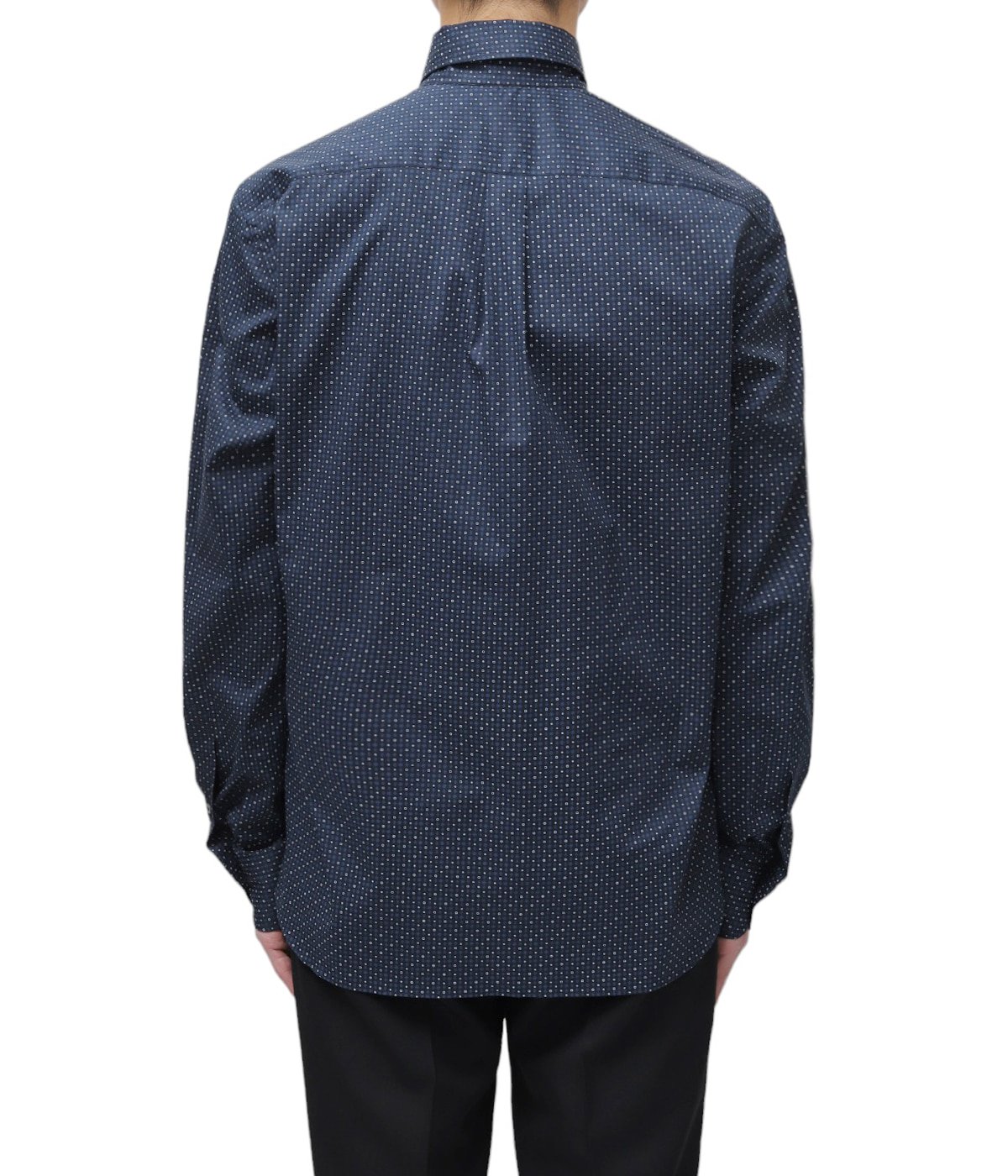 model（175cm / 60kg）B85 W75 H92 着用サイズ：39