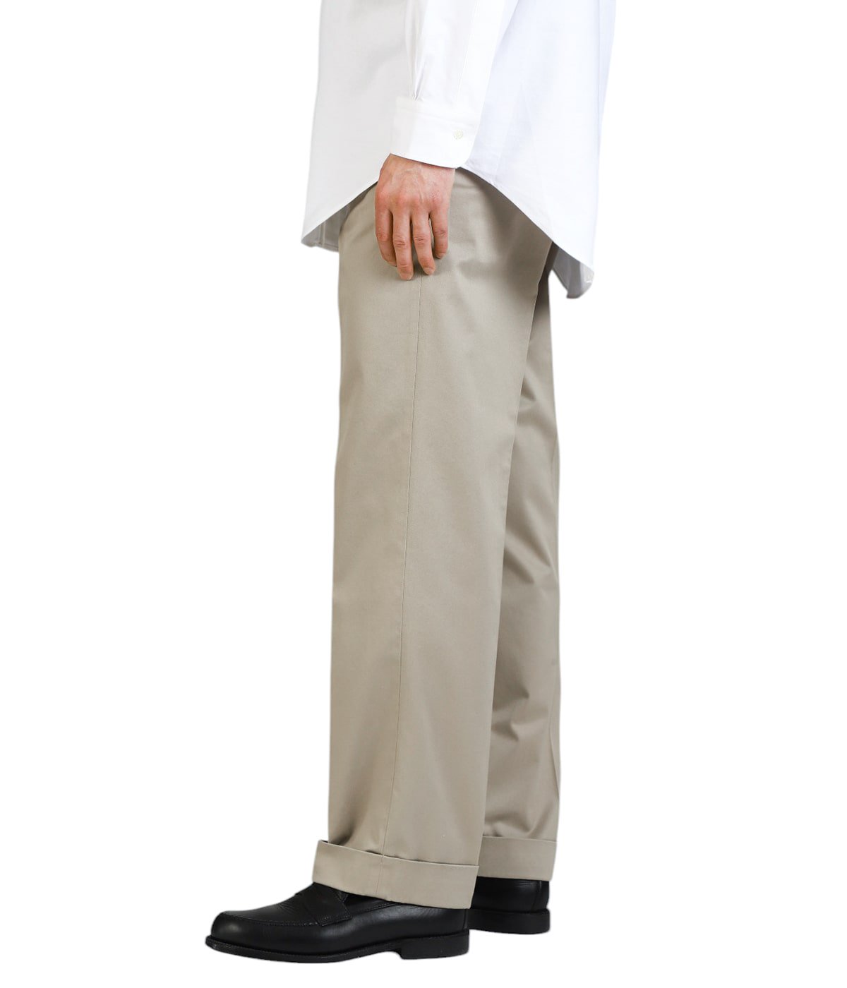 model（175cm / 60kg）B85 W75 H92 着用サイズ：30inch