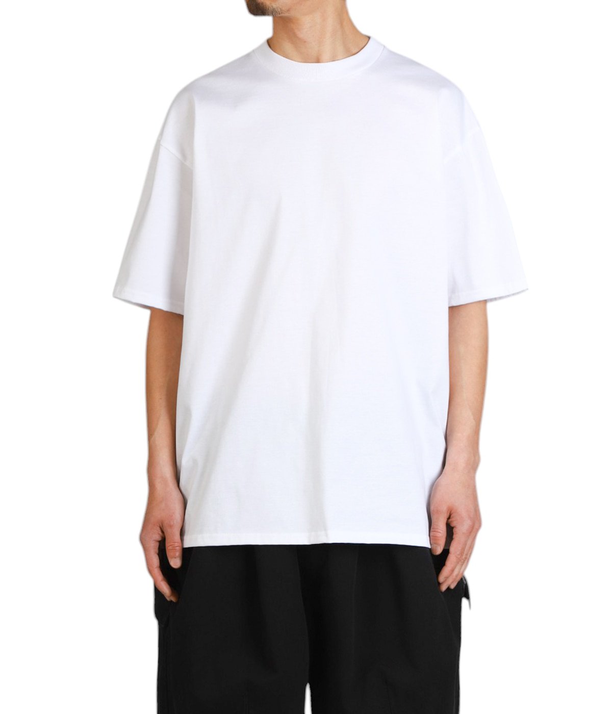 model（175cm / 60kg）B85 W75 H92 着用サイズ：L(48)