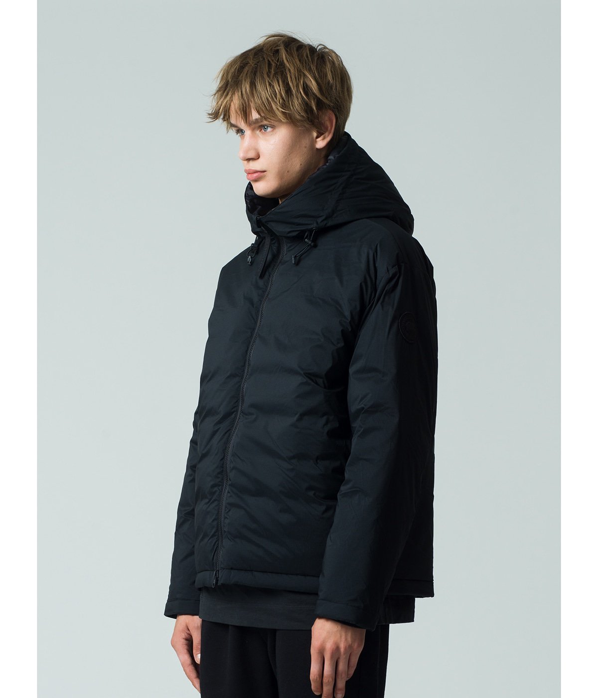 美品】カナダグースライトダウンパッカブル SHERWOOD HOODY 黒