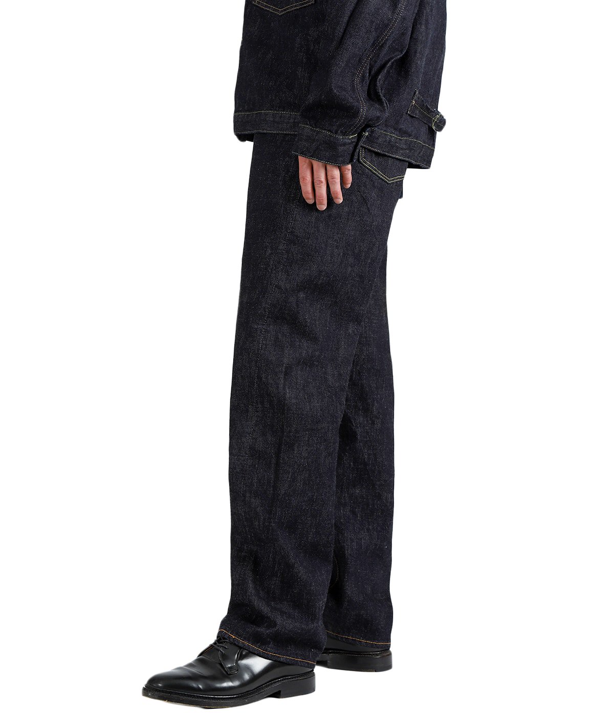 model(175cm / 60kg)B85 W75 H92 着用サイズ：32