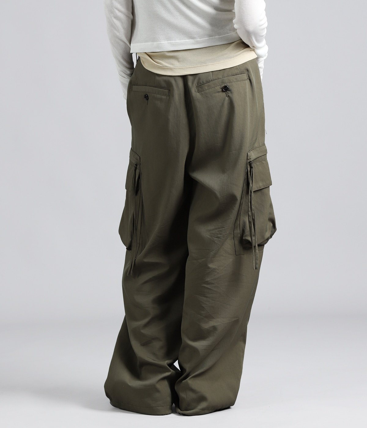 model（162cm） 着用サイズ：1