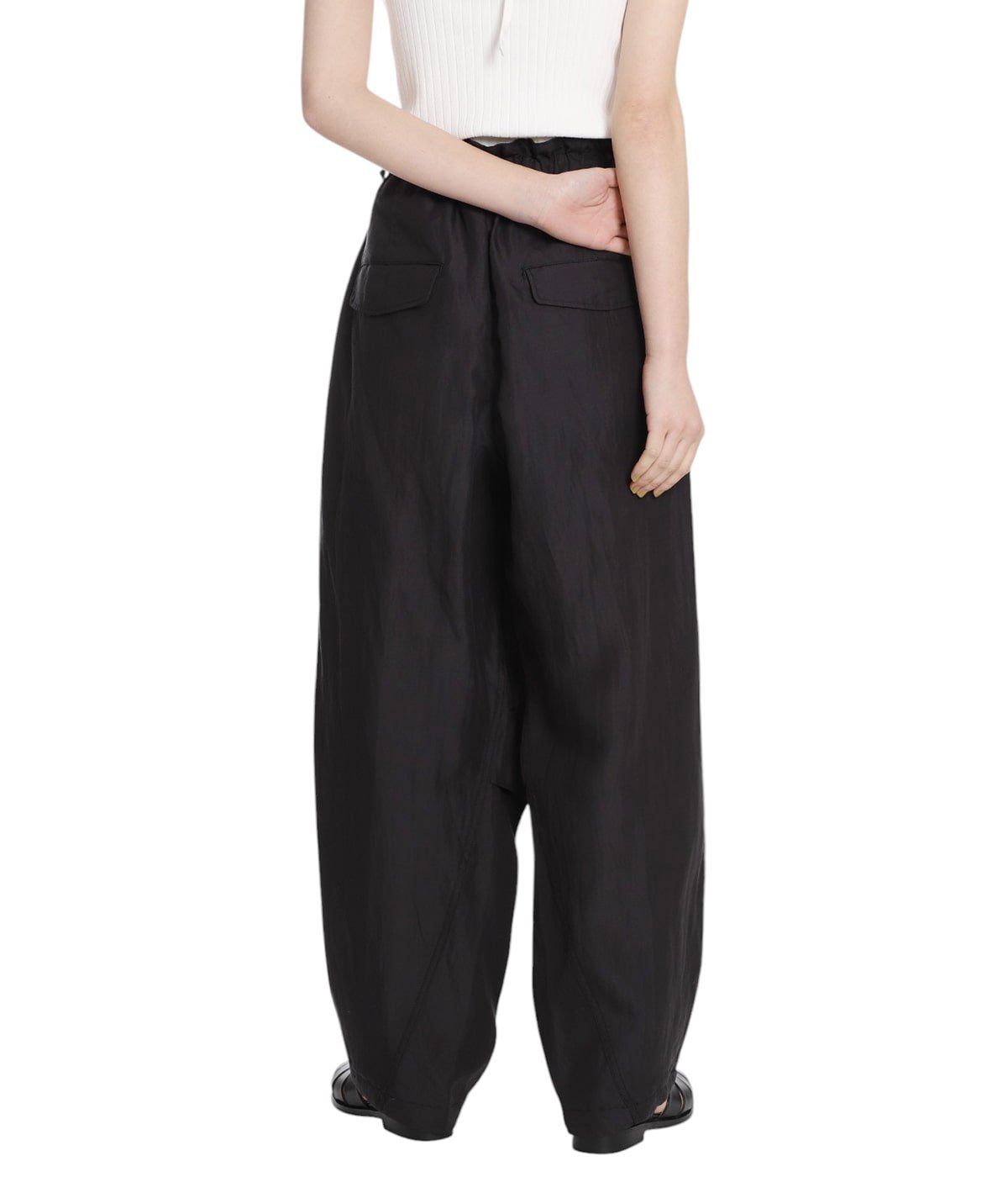 model（166cm） 着用サイズ：36