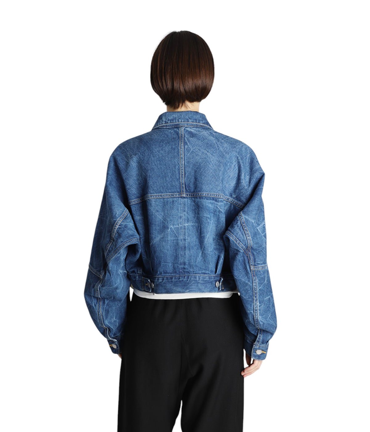 model（166cm） 着用サイズ：36