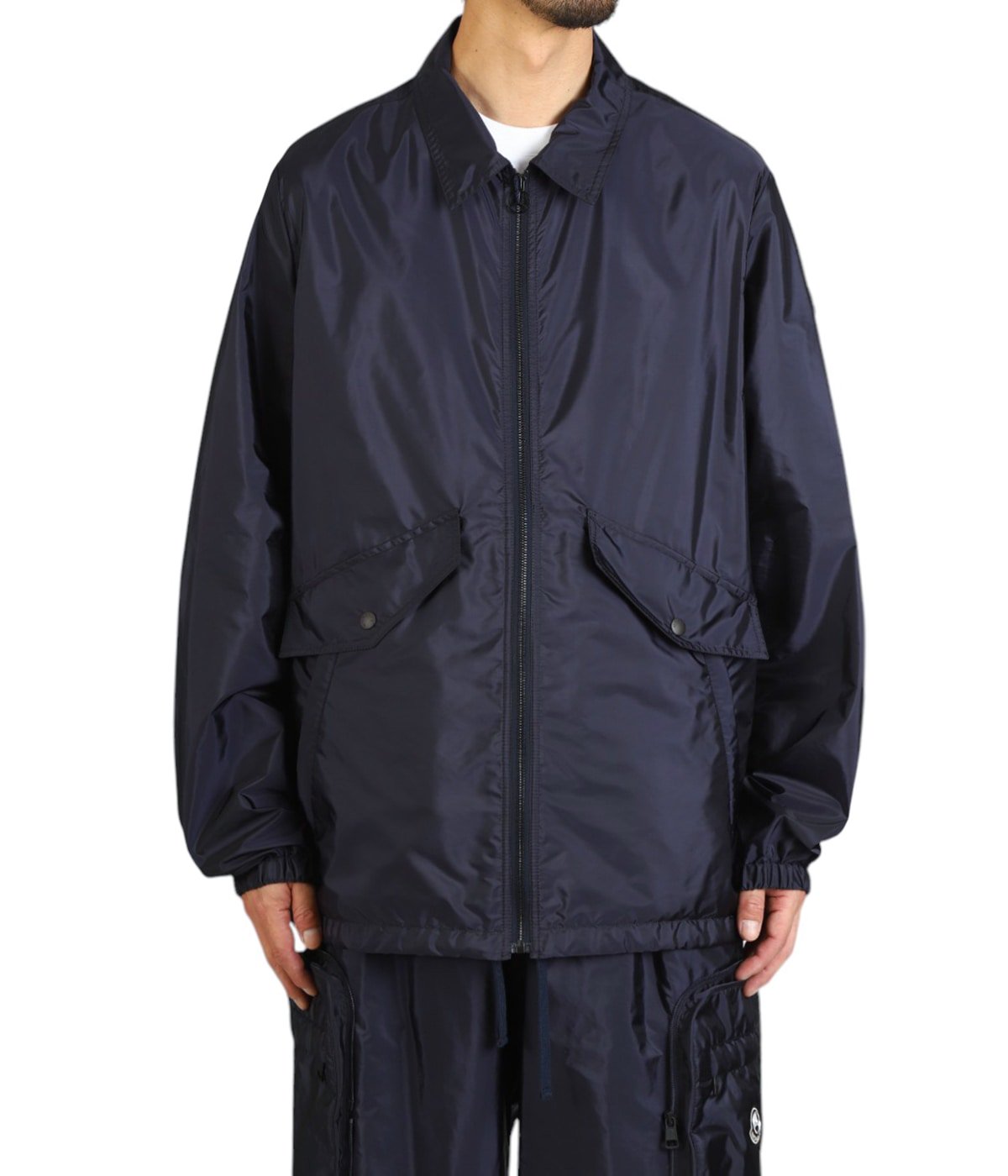model（184cm / 63kg）B85 W80 H102 着用サイズ：3