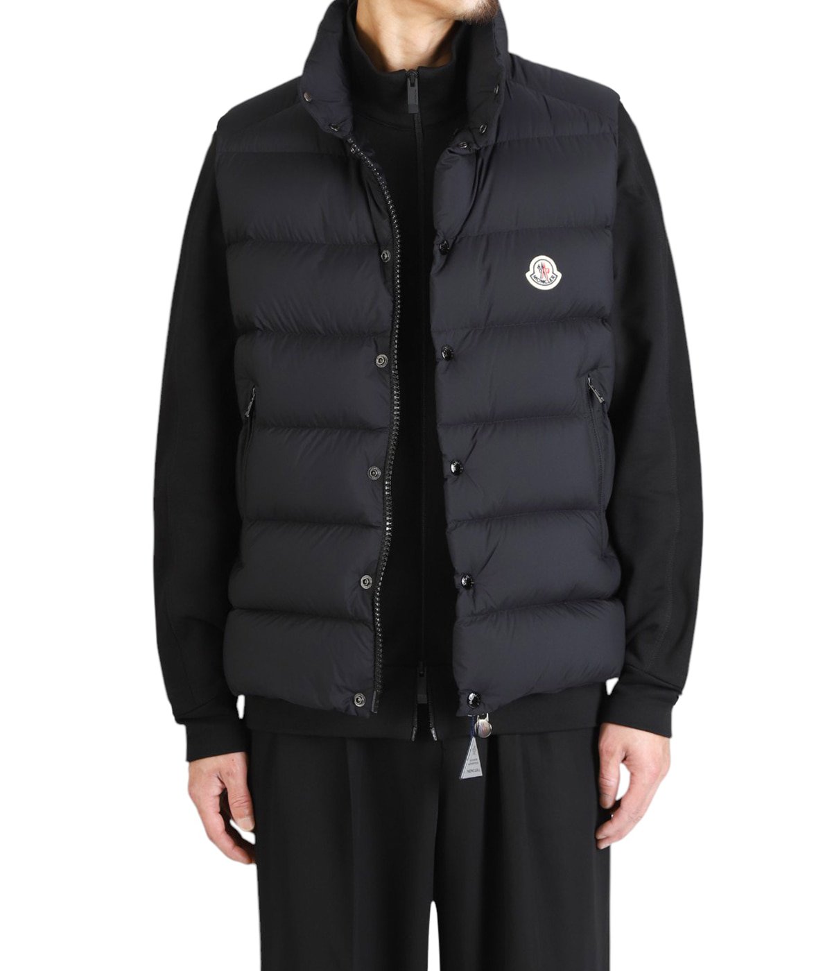 MONCLER TIBB GILET ブラック サイズ1 Moncler Tibb logo-patch Padded Gilet | Black | FARFETCH