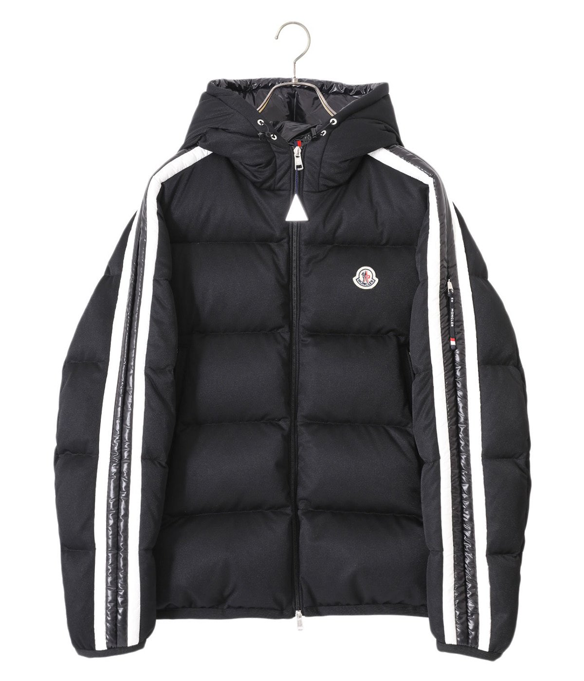 【国内正規】moncler SANBESAN サイズ2 ブラック全体的にほつれ箇所があります