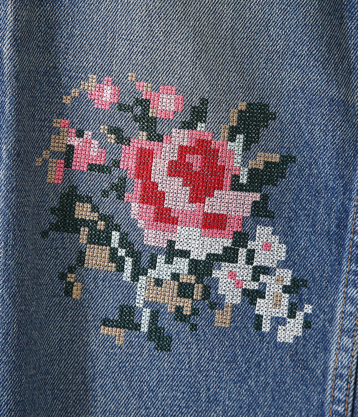 ”Flower” Cross Embroidery Slim Denim Pants