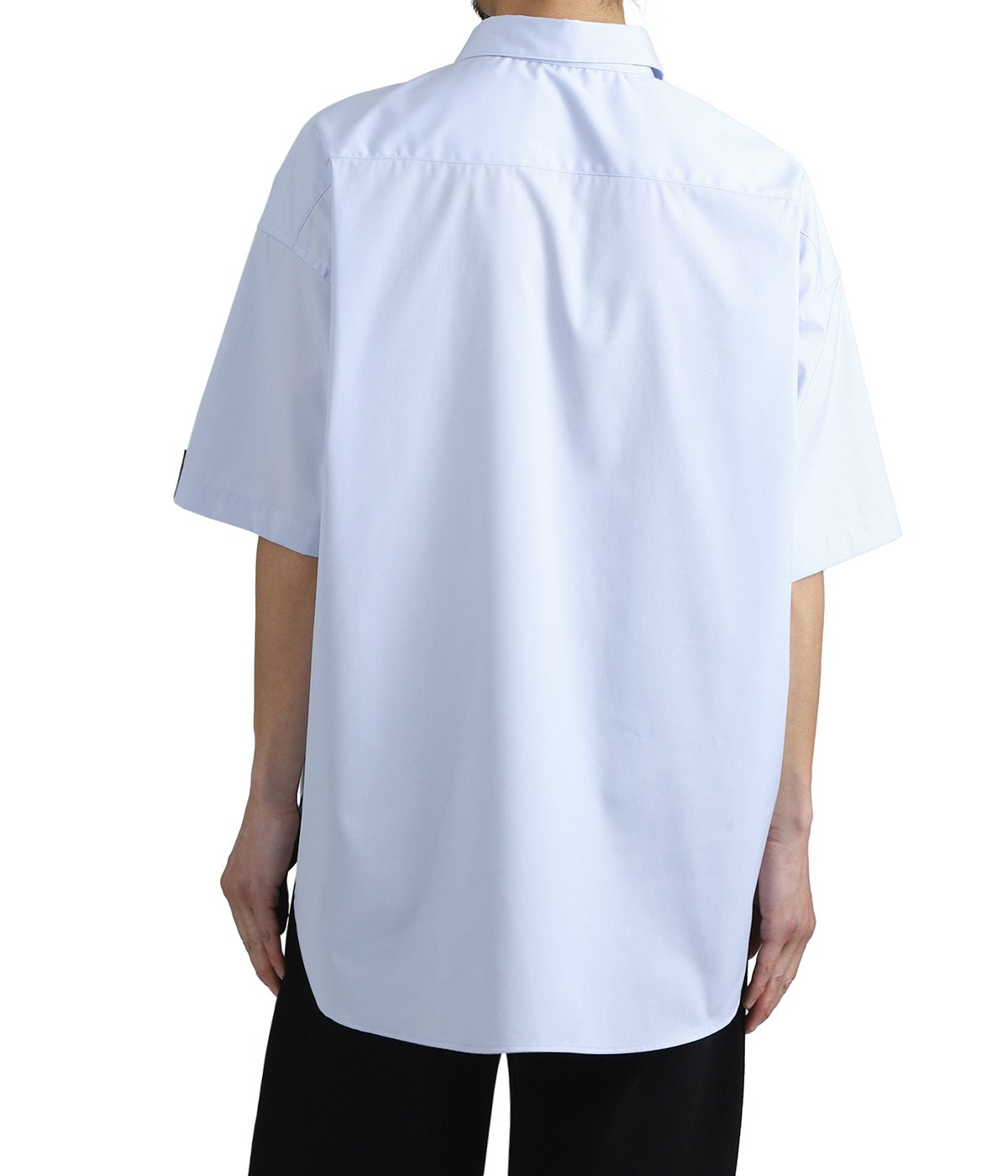 model(175cm / 60kg)B85 W75 H92 着用サイズ：38