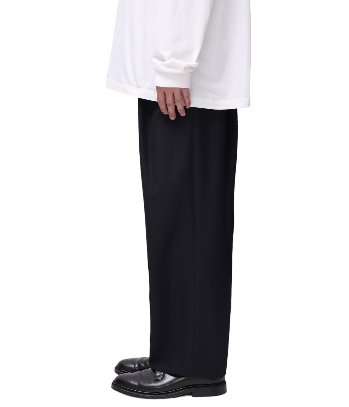 model（175cm / 60kg）B85 W75 H92 着用サイズ：2