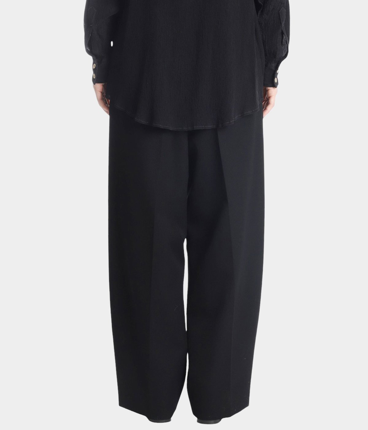 model（166cm） 着用サイズ：36