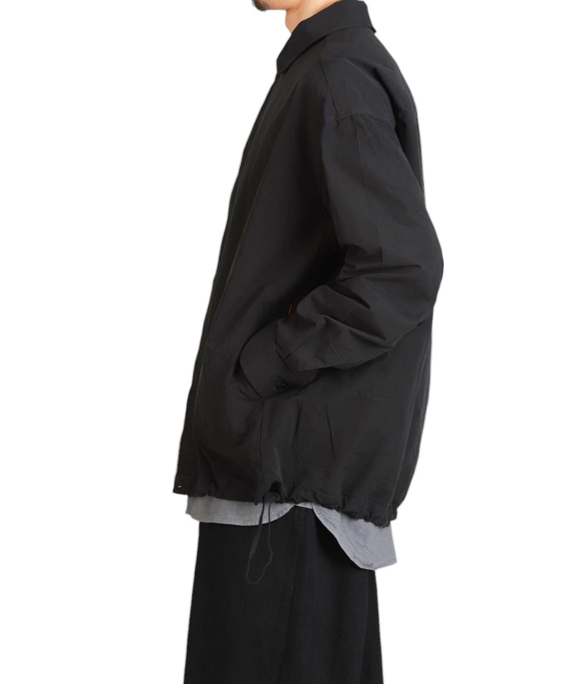 model（175cm / 60kg）B85 W75 H92 着用サイズ：S