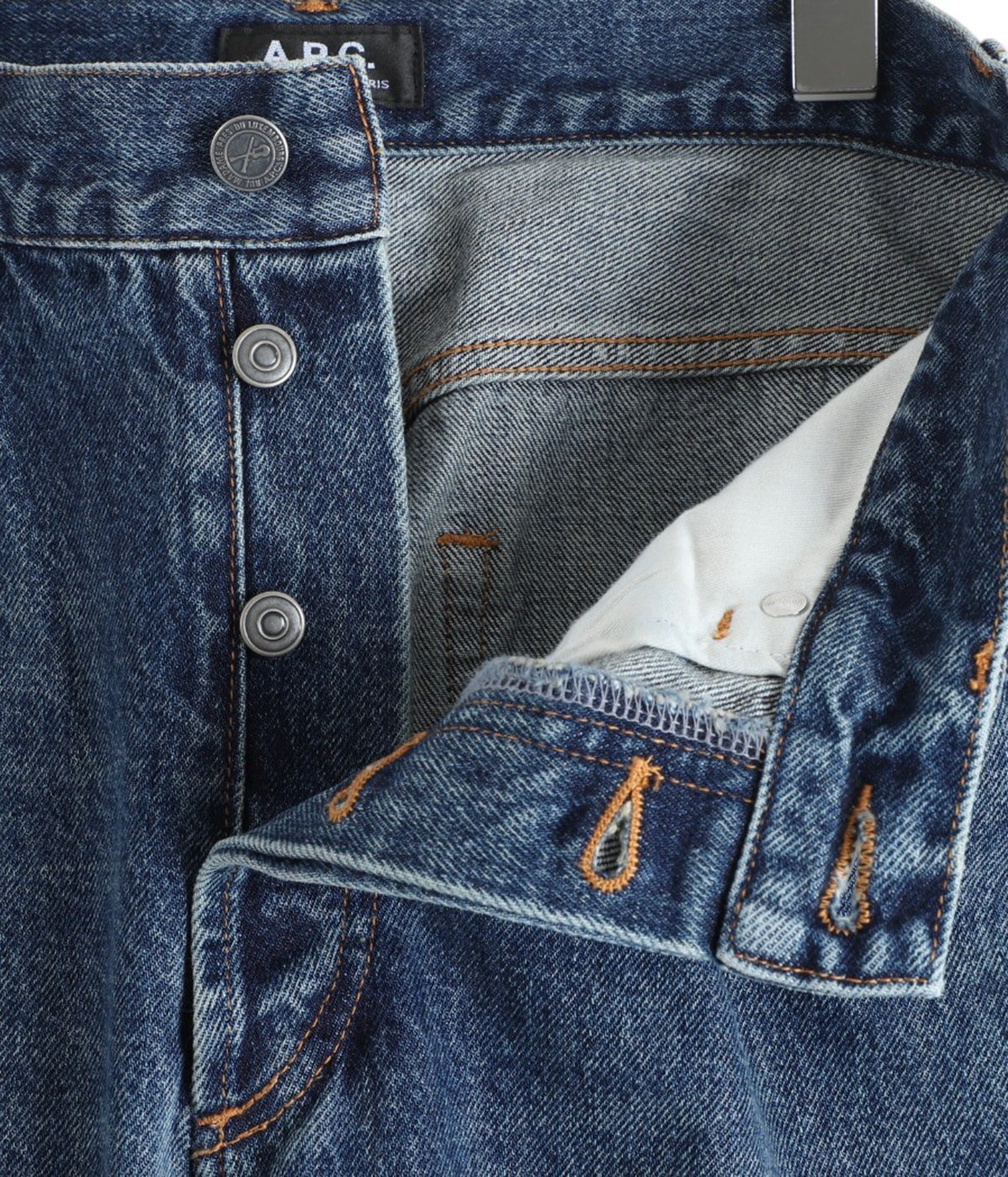 90s A.P.C ワイド デニム フランス製 ダブルニー フレンチベーシックの信頼感。「A.P.C.(アー・ペー・セー)」の旬