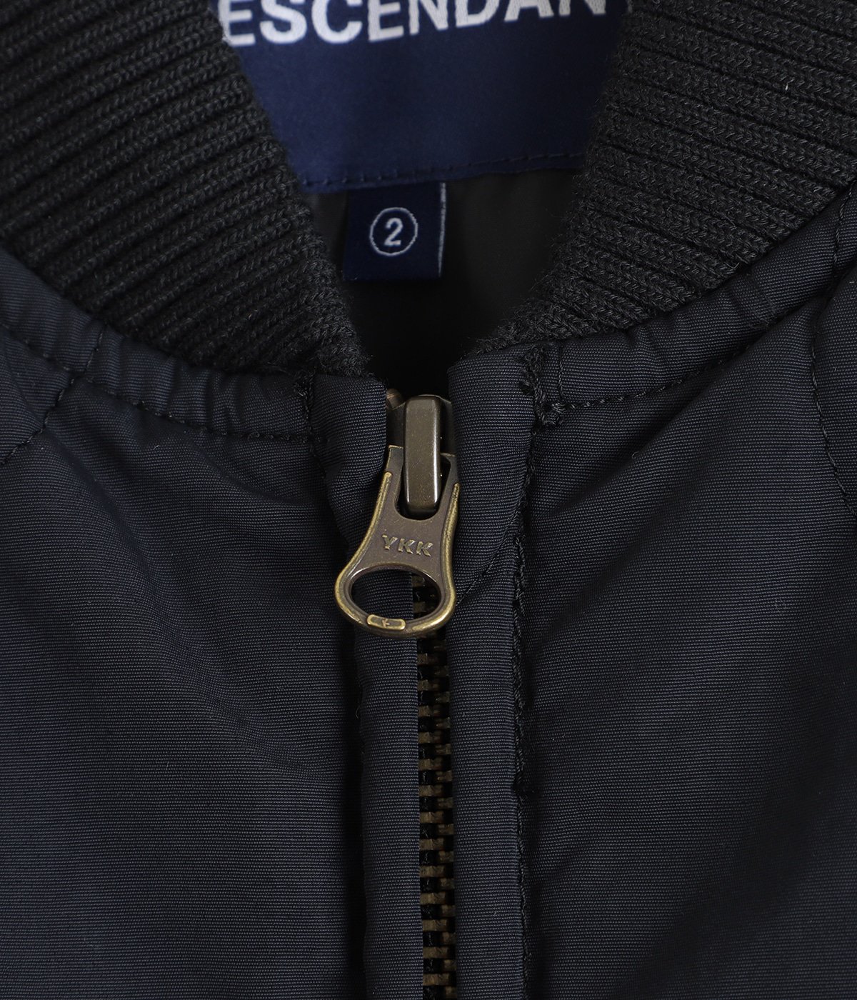新品タグ付き DESCENDANT ロゴ ワッペン 中綿 ジャケット 黒 2 DESCENDANT FLUKE UP VARSITY JACKET New Arrival News｜Ron Herman
