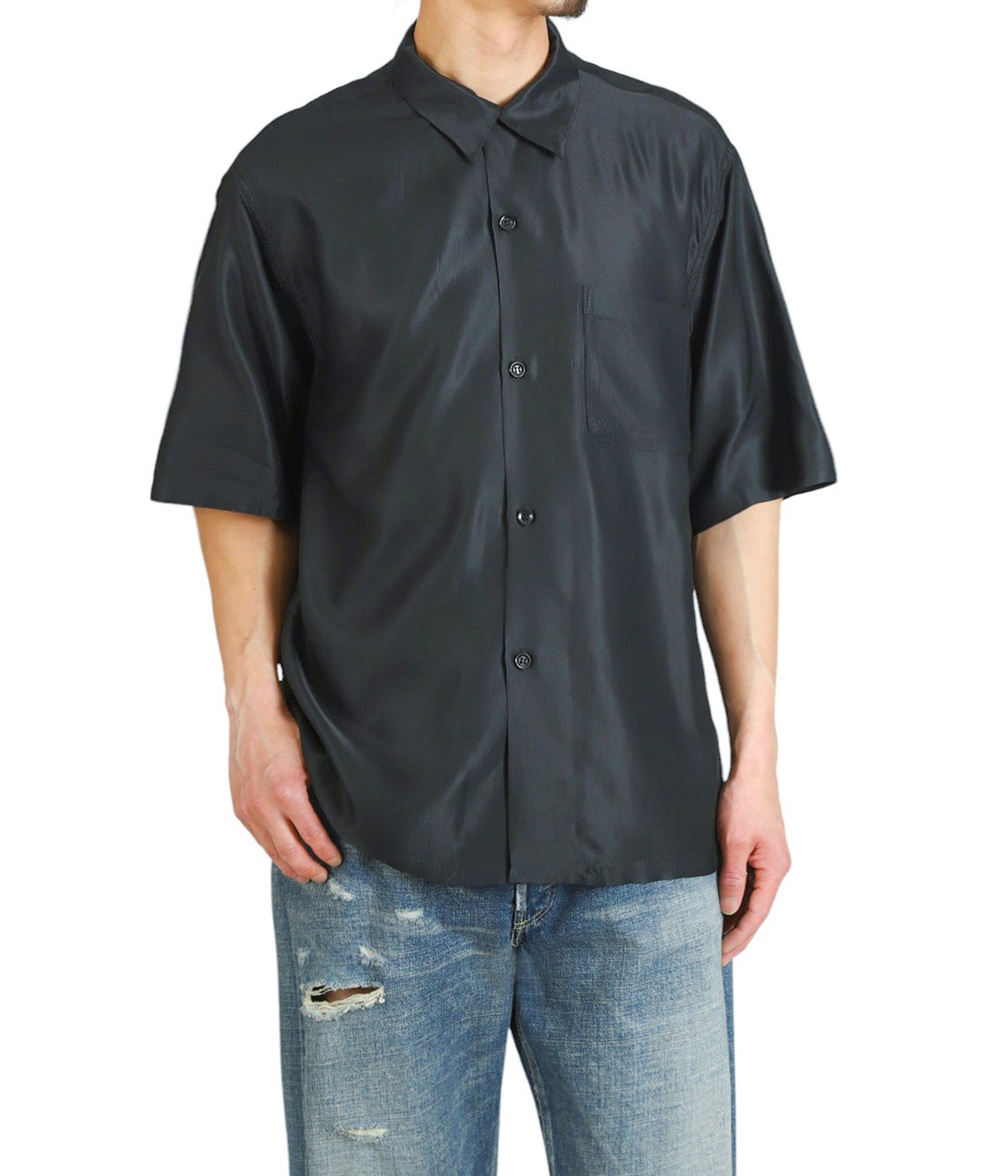 model(175cm / 60kg)B85 W75 H92 着用サイズ：M