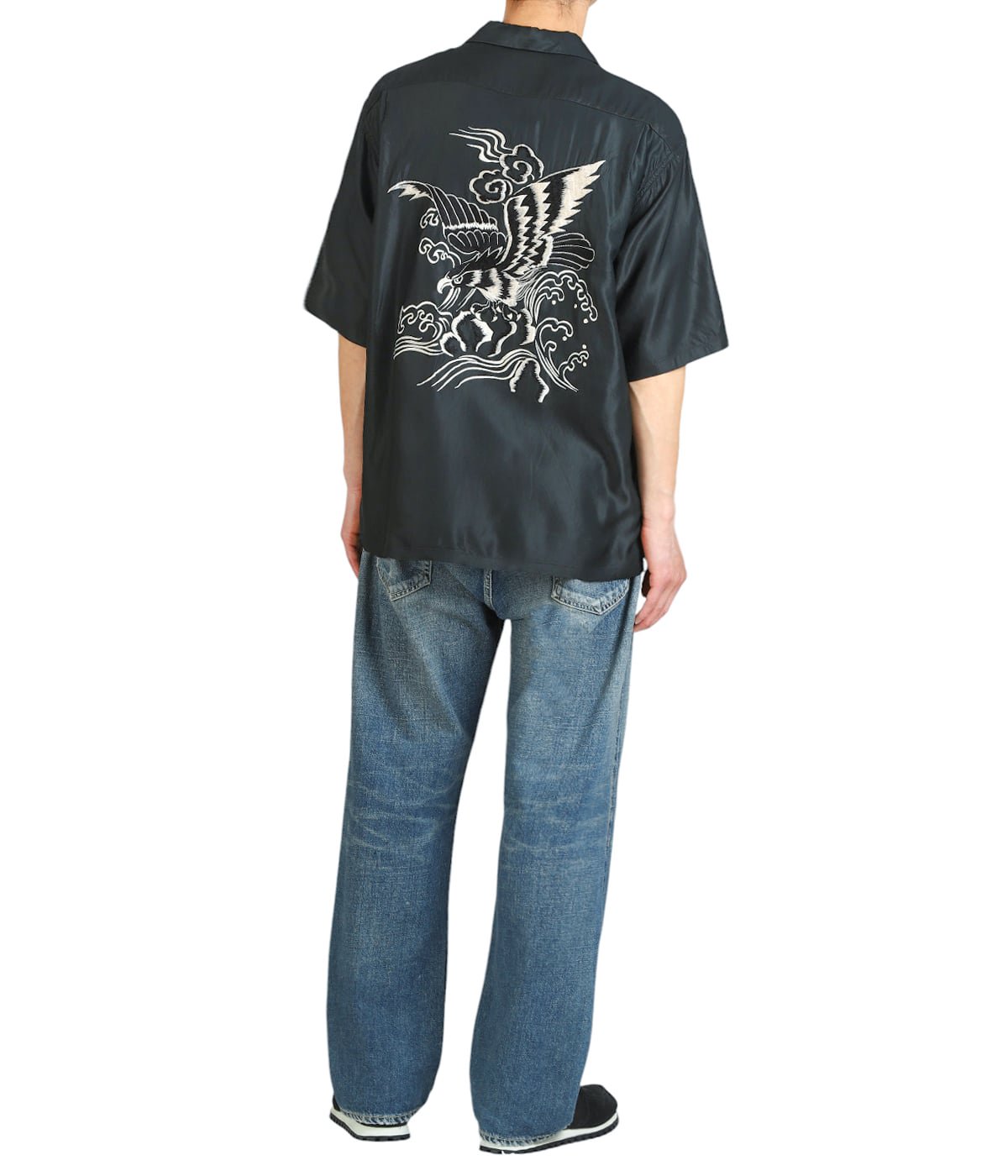 model(175cm / 60kg)B85 W75 H92 着用サイズ：M