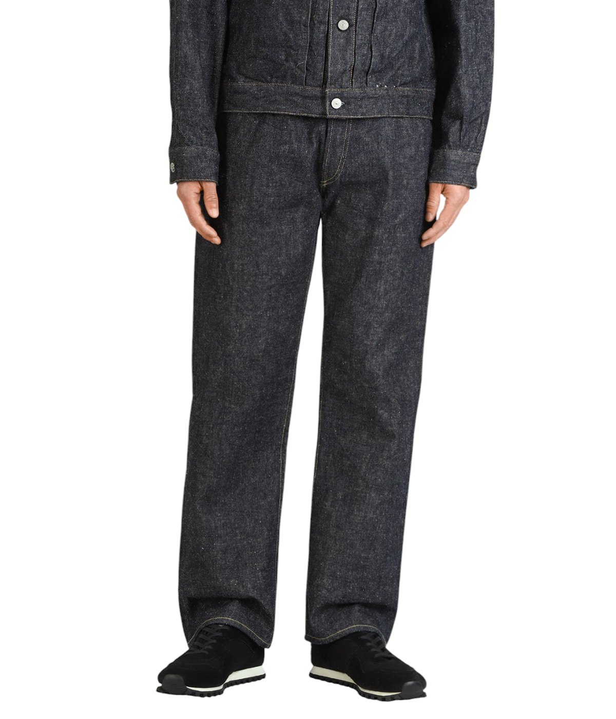 model（175cm / 60kg）B85 W75 H92 着用サイズ：M