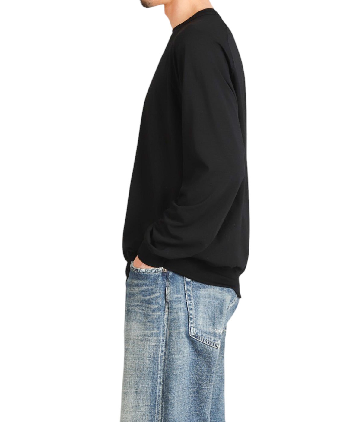 model(175cm / 60kg)B85 W75 H92 着用サイズ：M