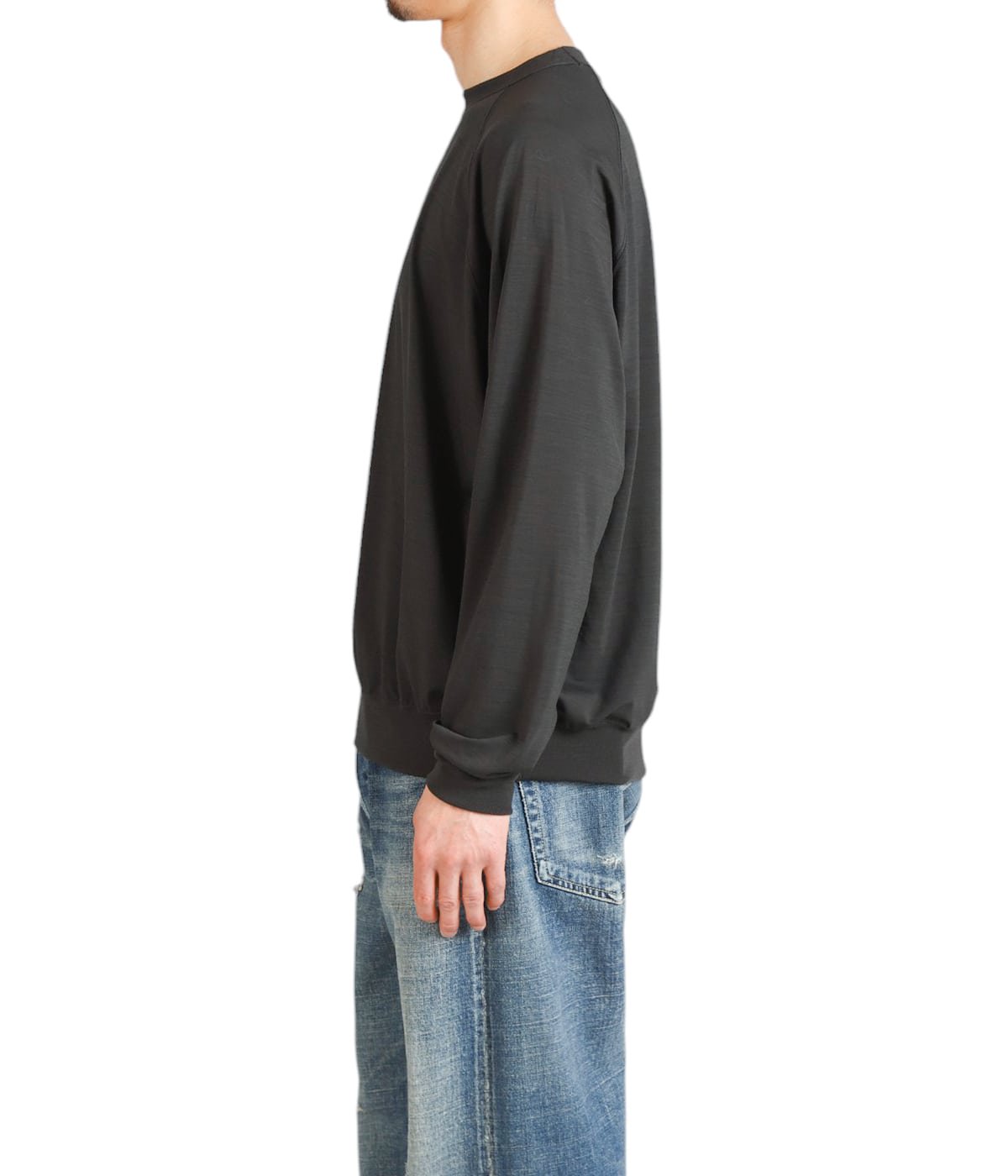 model(175cm / 60kg)B85 W75 H92 着用サイズ：M