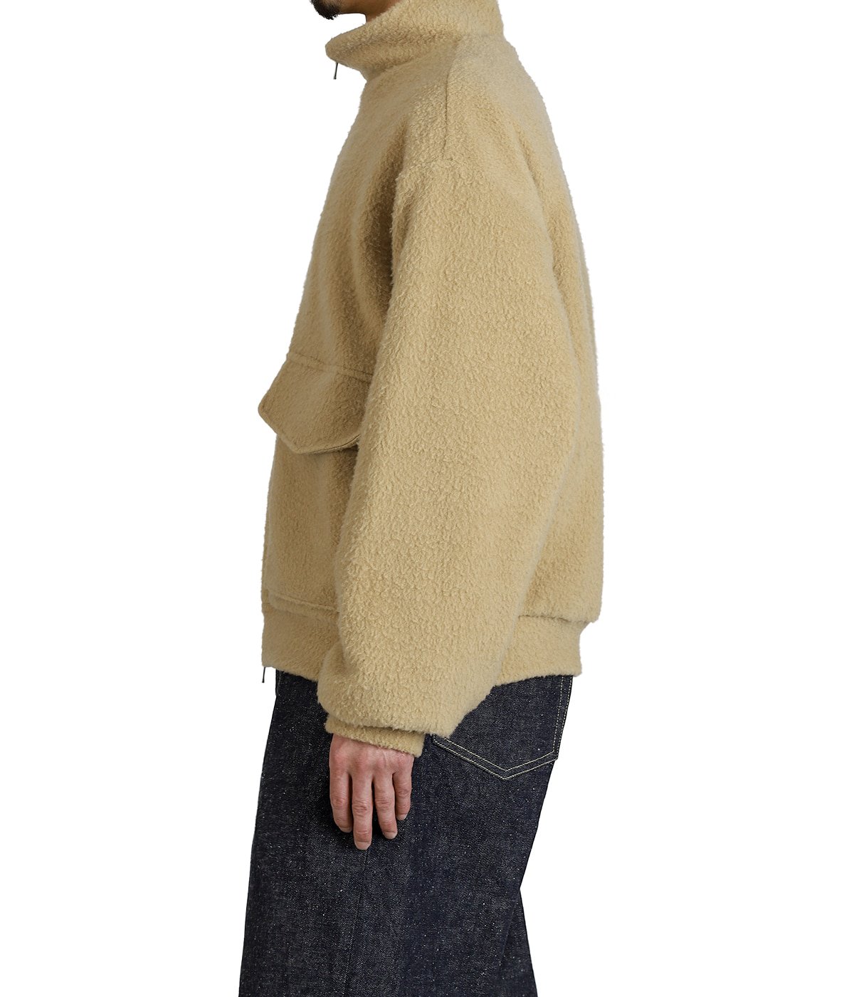 model（175cm / 60kg）B85 W75 H92 着用サイズ：M