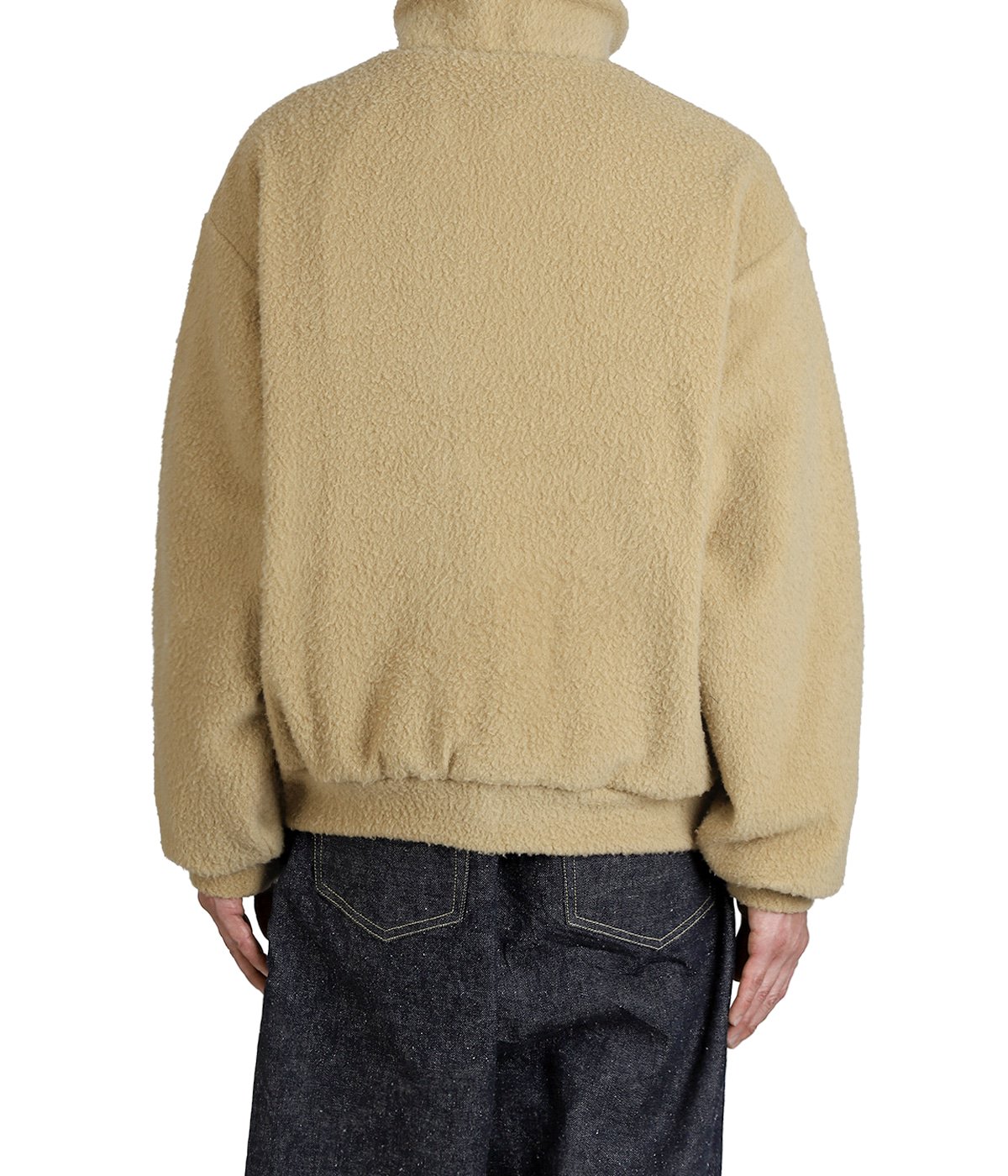 model（175cm / 60kg）B85 W75 H92 着用サイズ：M