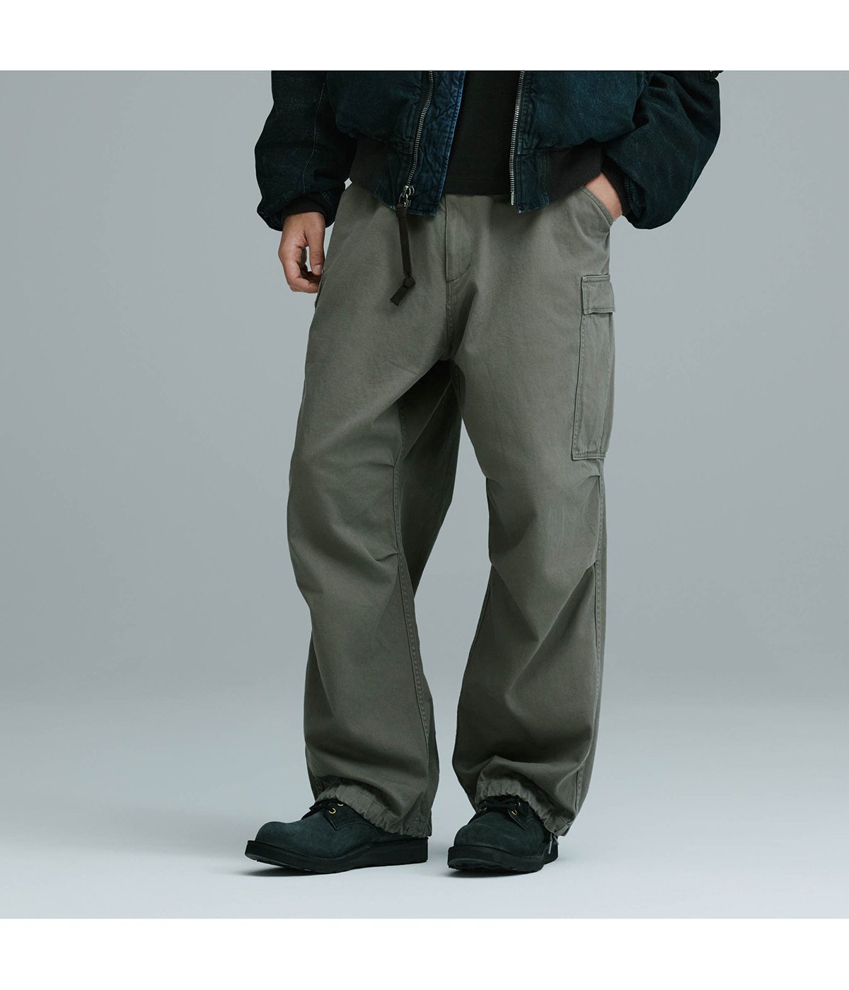 LIGHT BACKSATIN EASY CARGO PANTS | GOLD(ゴールド) / パンツ カーゴ