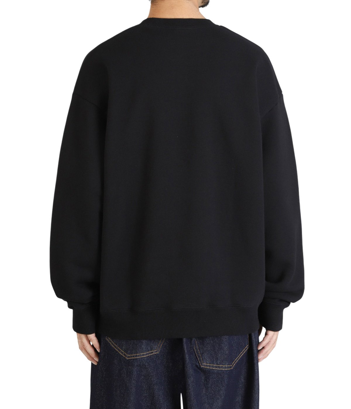 model（184cm / 63kg）B85 W80 H102 着用サイズ：XXL