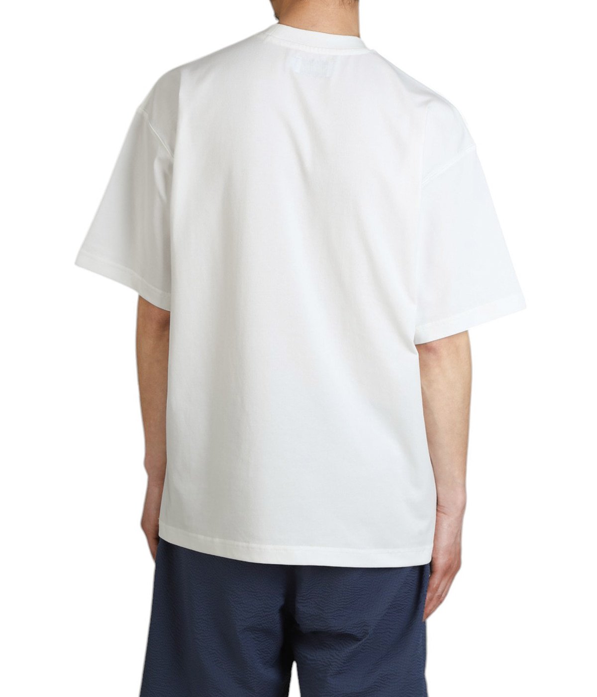 model（175cm / 60kg）B85 W75 H92 着用サイズ：M