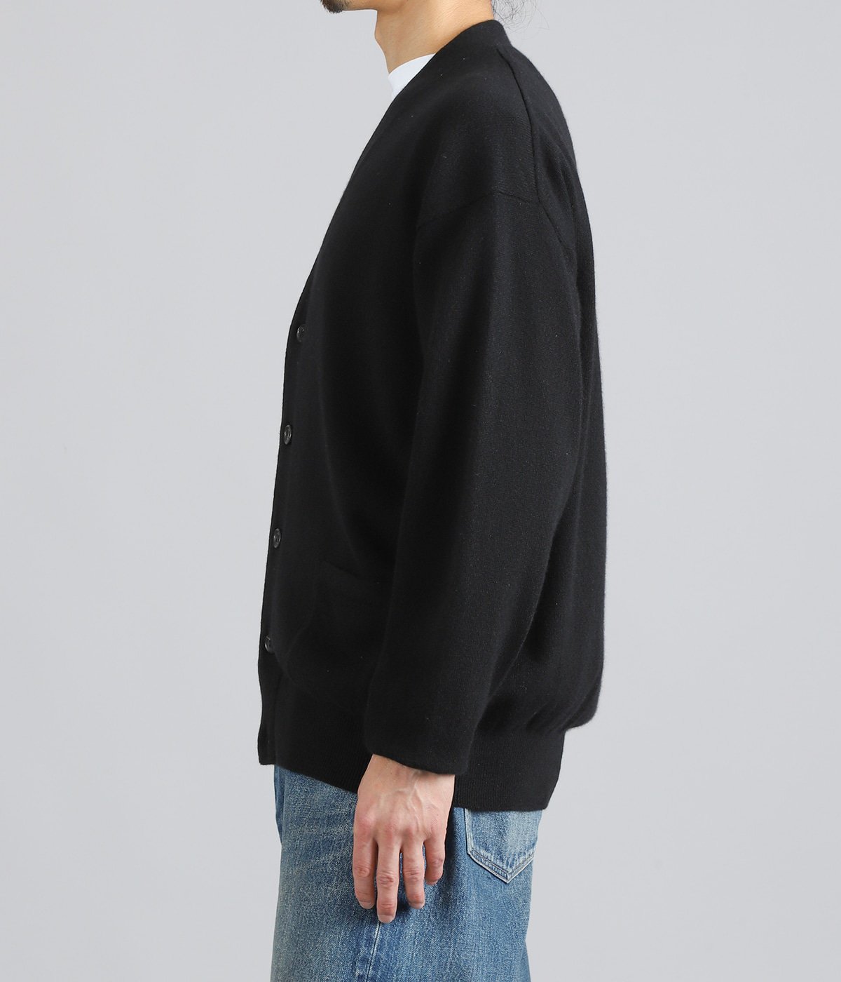 model（175cm / 60kg）B85 W75 H92 着用サイズ：2