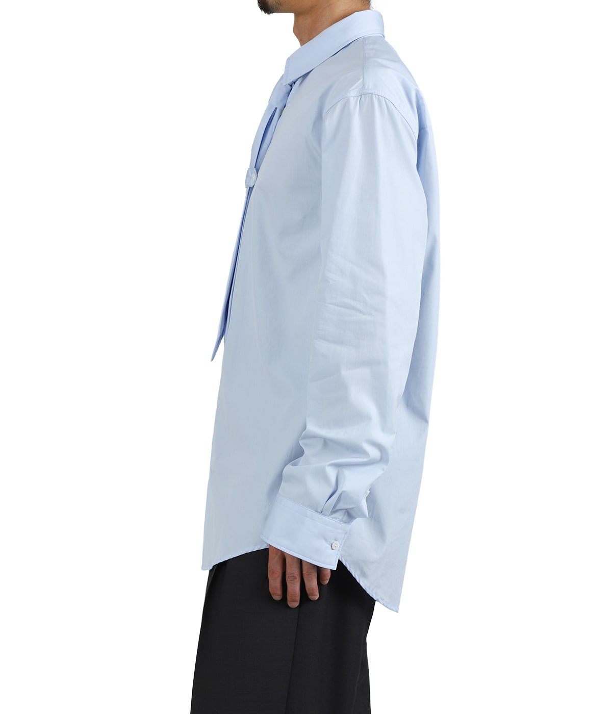 model（175cm / 60kg）B85 W75 H92 着用サイズ：44