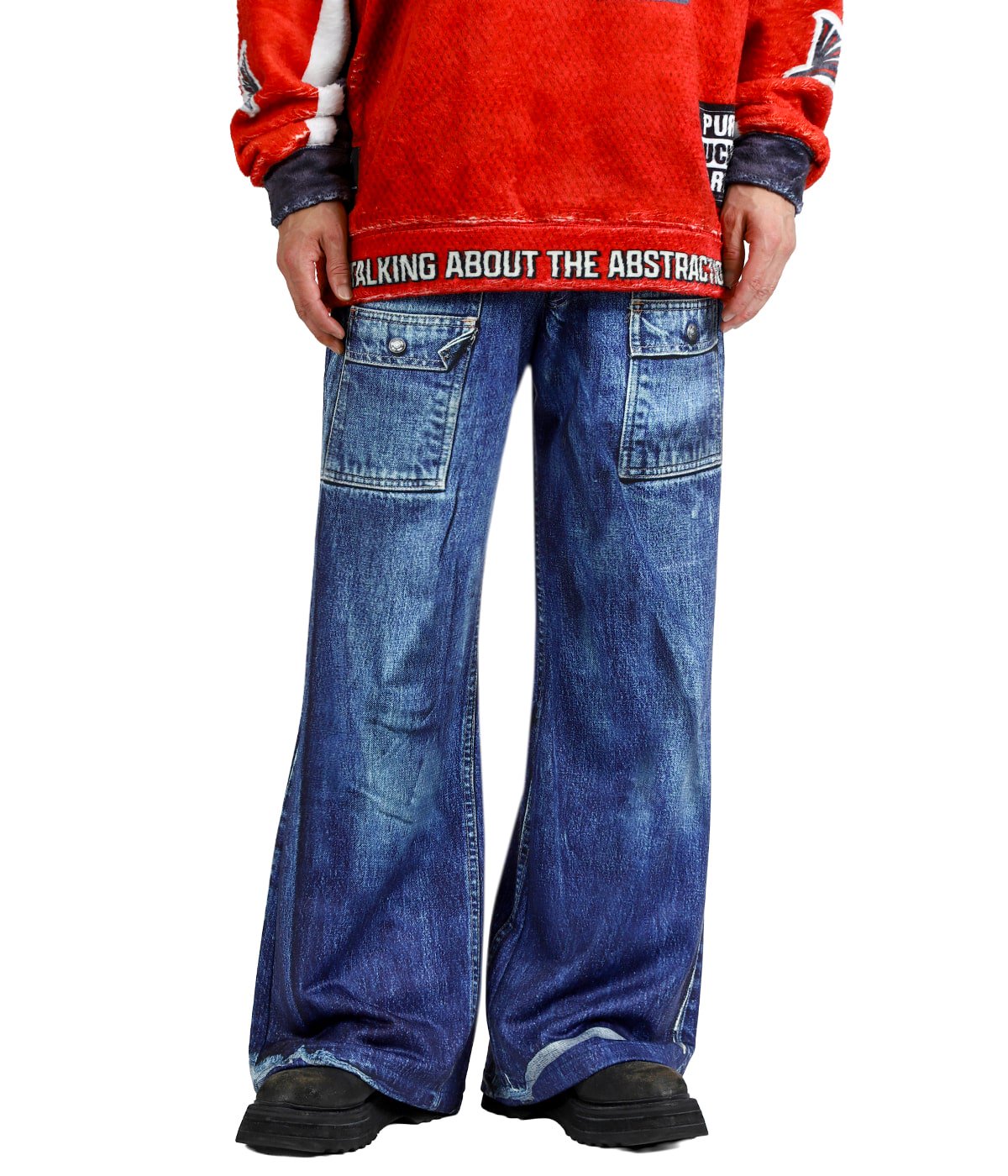 model(175cm / 60kg)B85 W75 H92 着用サイズ：M