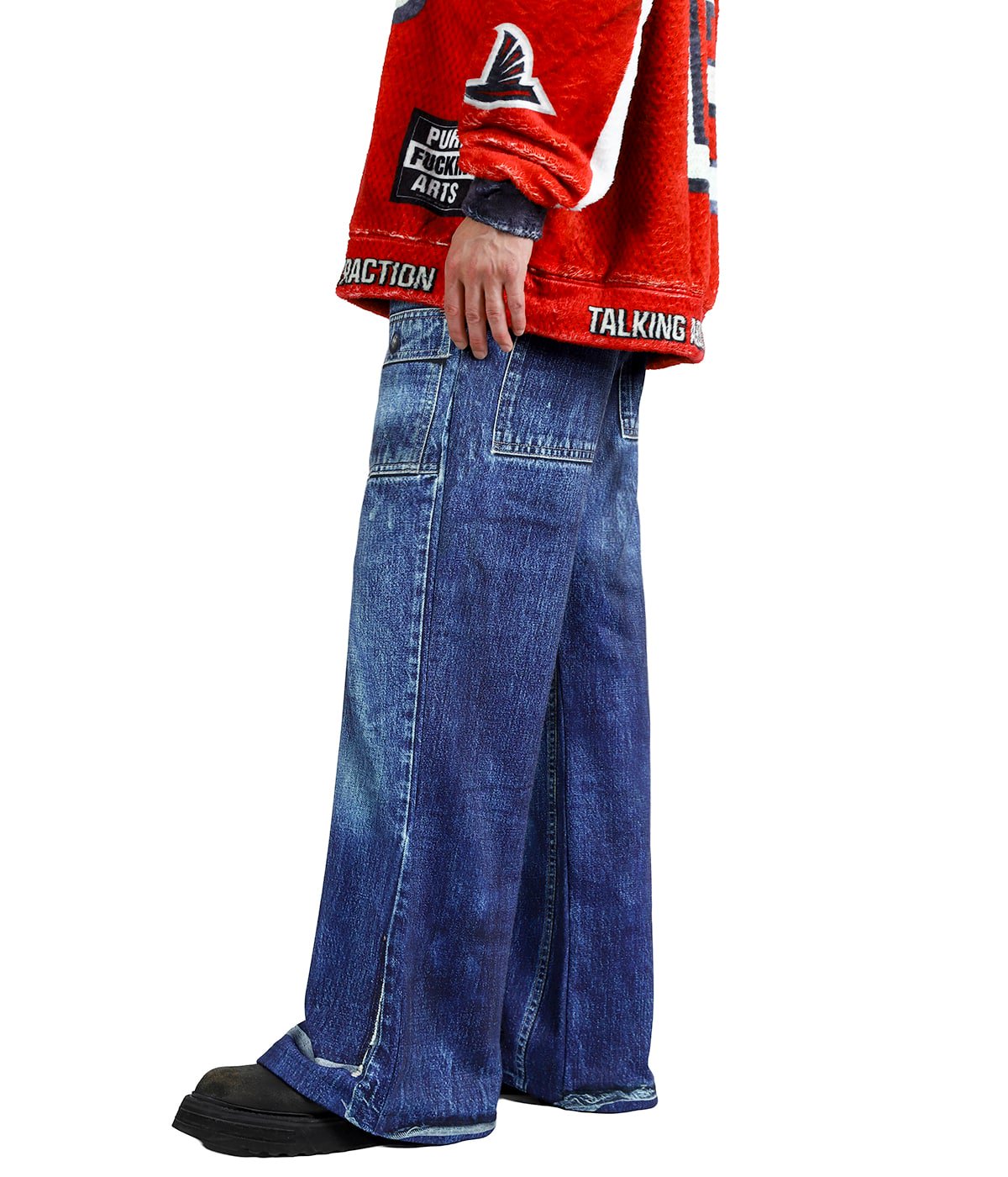 model(175cm / 60kg)B85 W75 H92 着用サイズ：M