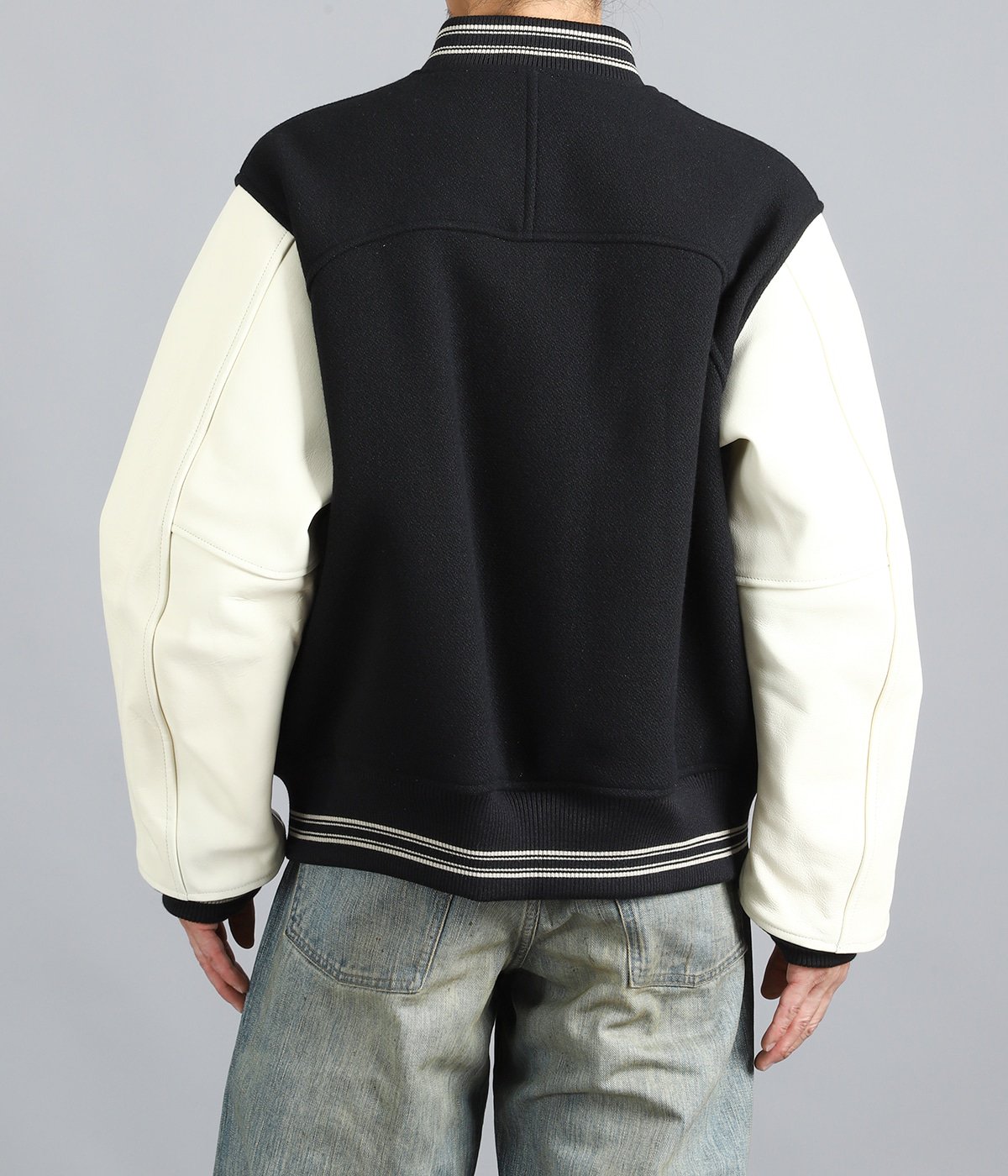 model（175cm / 60kg）B85 W75 H92 着用サイズ：2