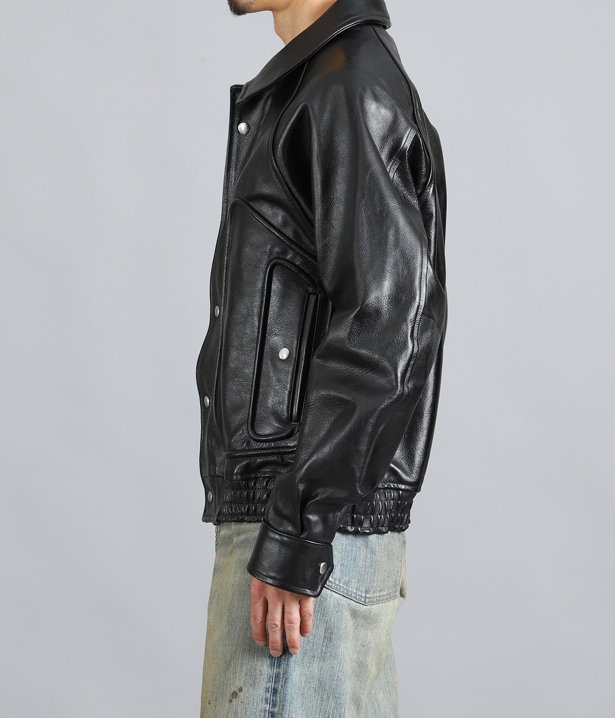 model（175cm / 60kg）B85 W75 H92 着用サイズ：2