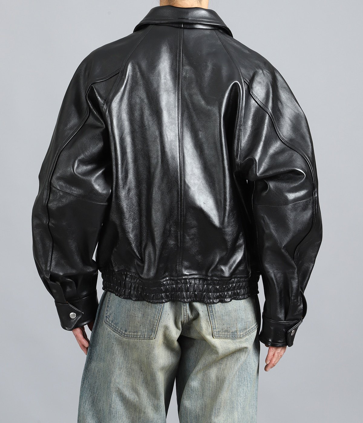 model（175cm / 60kg）B85 W75 H92 着用サイズ：2