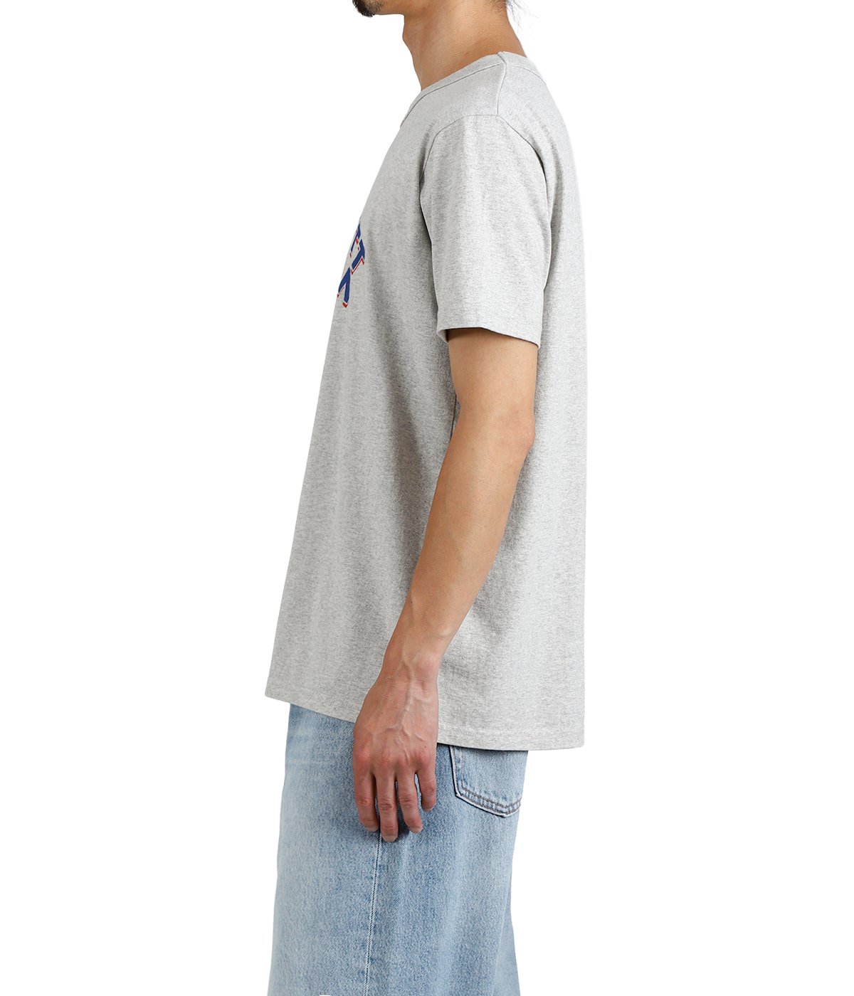 model（175cm / 60kg）B85 W75 H92 着用サイズ：M