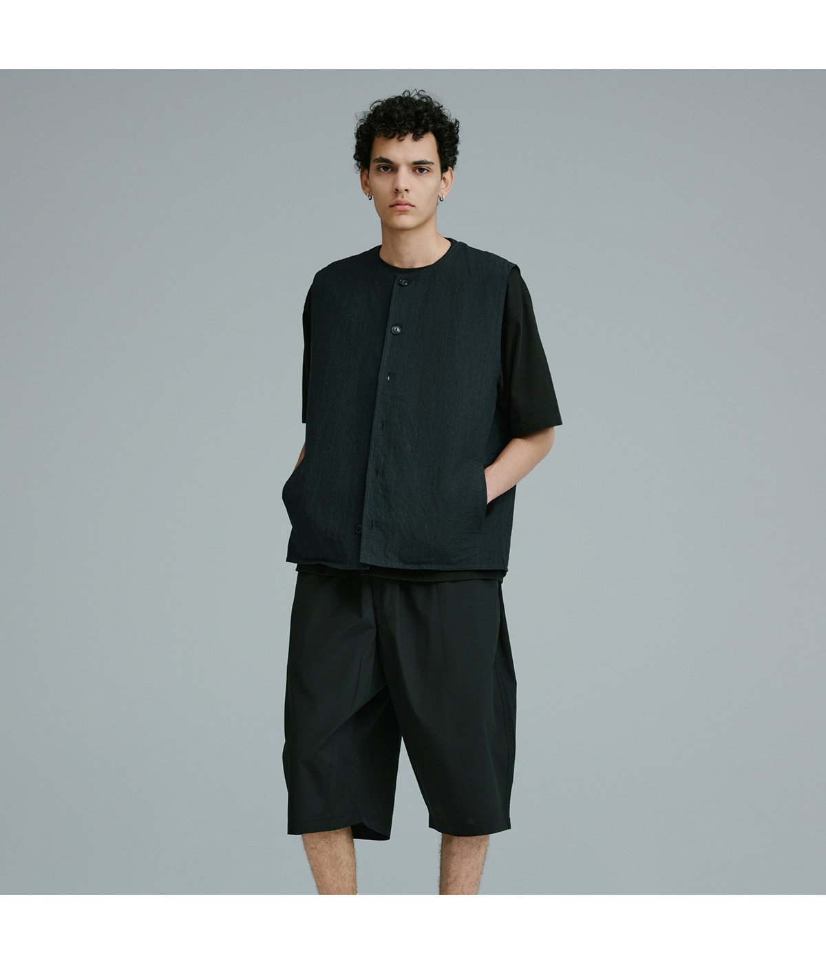 LINEN / WOOL TROPICAL CREW NECK VEST | GOLD(ゴールド) / トップス