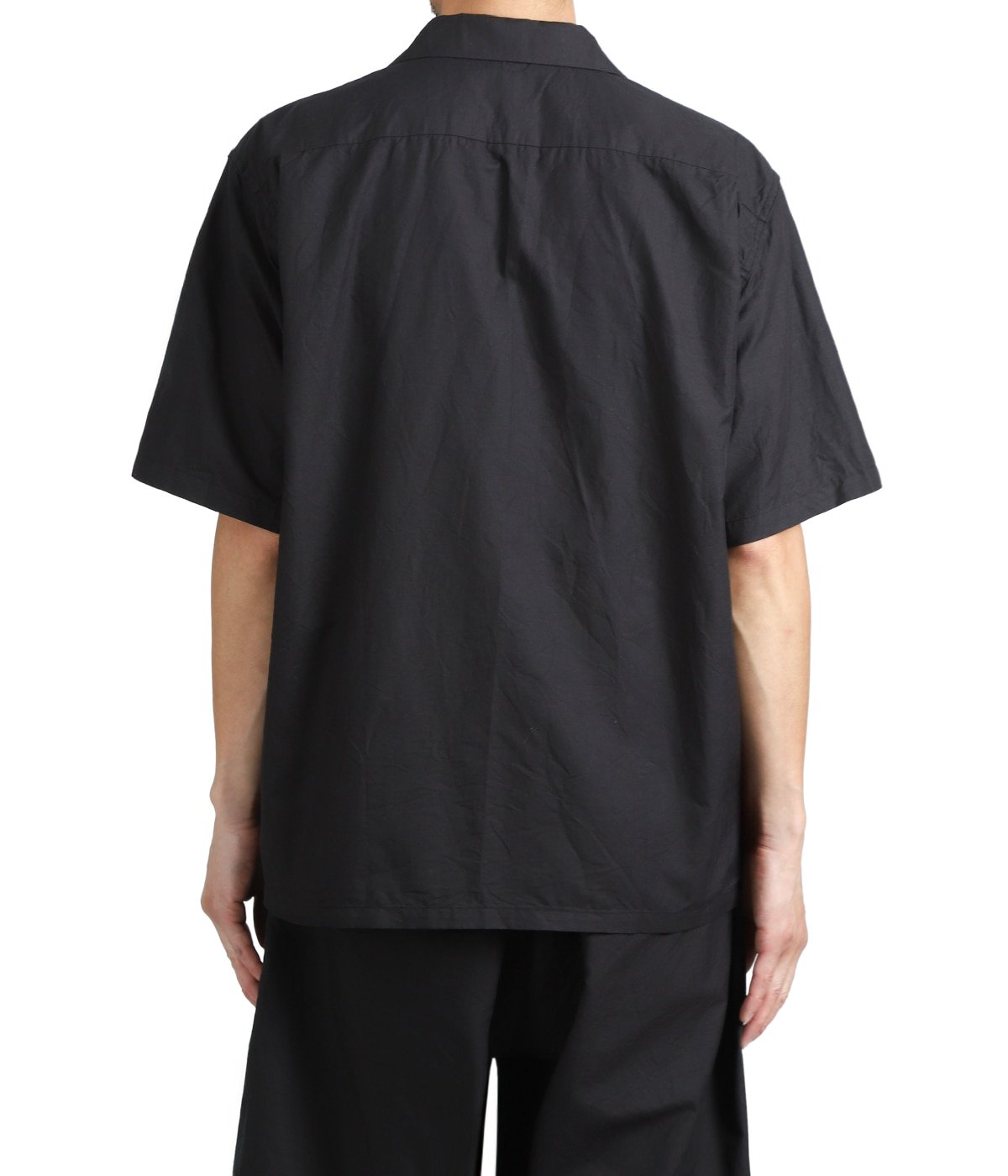 model（175cm / 60kg）B85 W75 H92 着用サイズ：M