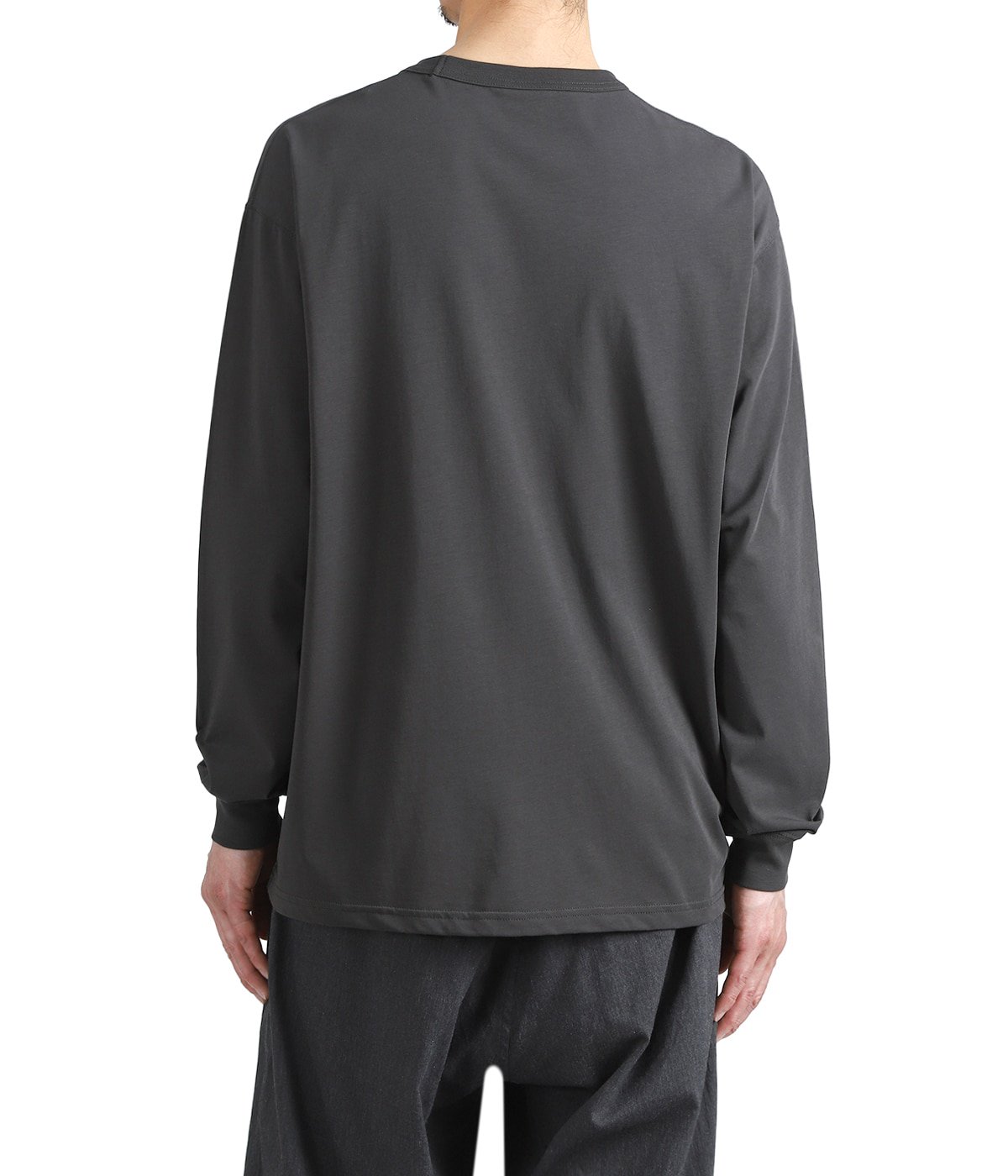 model(175cm / 60kg)B85 W75 H92 着用サイズ：M