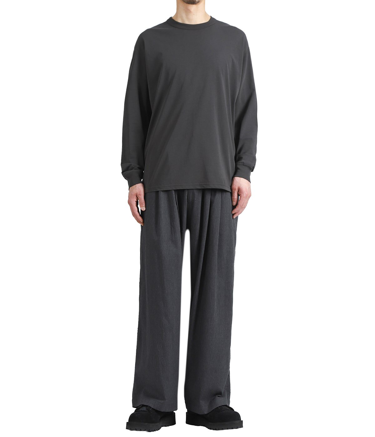 model(175cm / 60kg)B85 W75 H92 着用サイズ：M