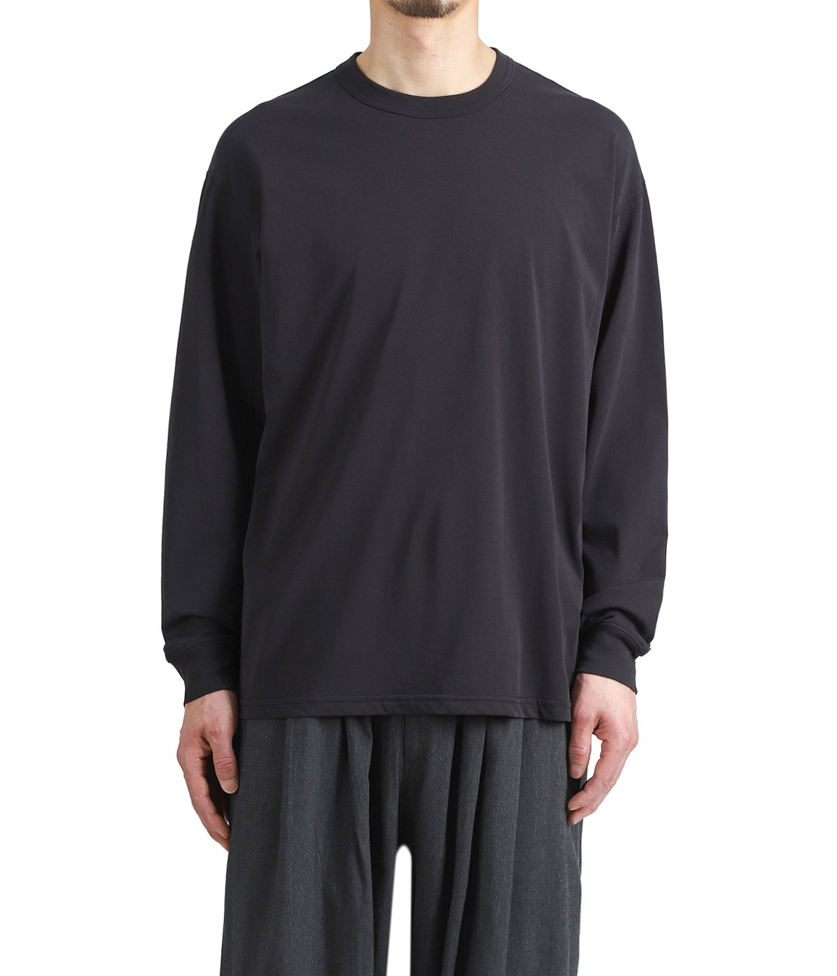 model(175cm / 60kg)B85 W75 H92 着用サイズ：M