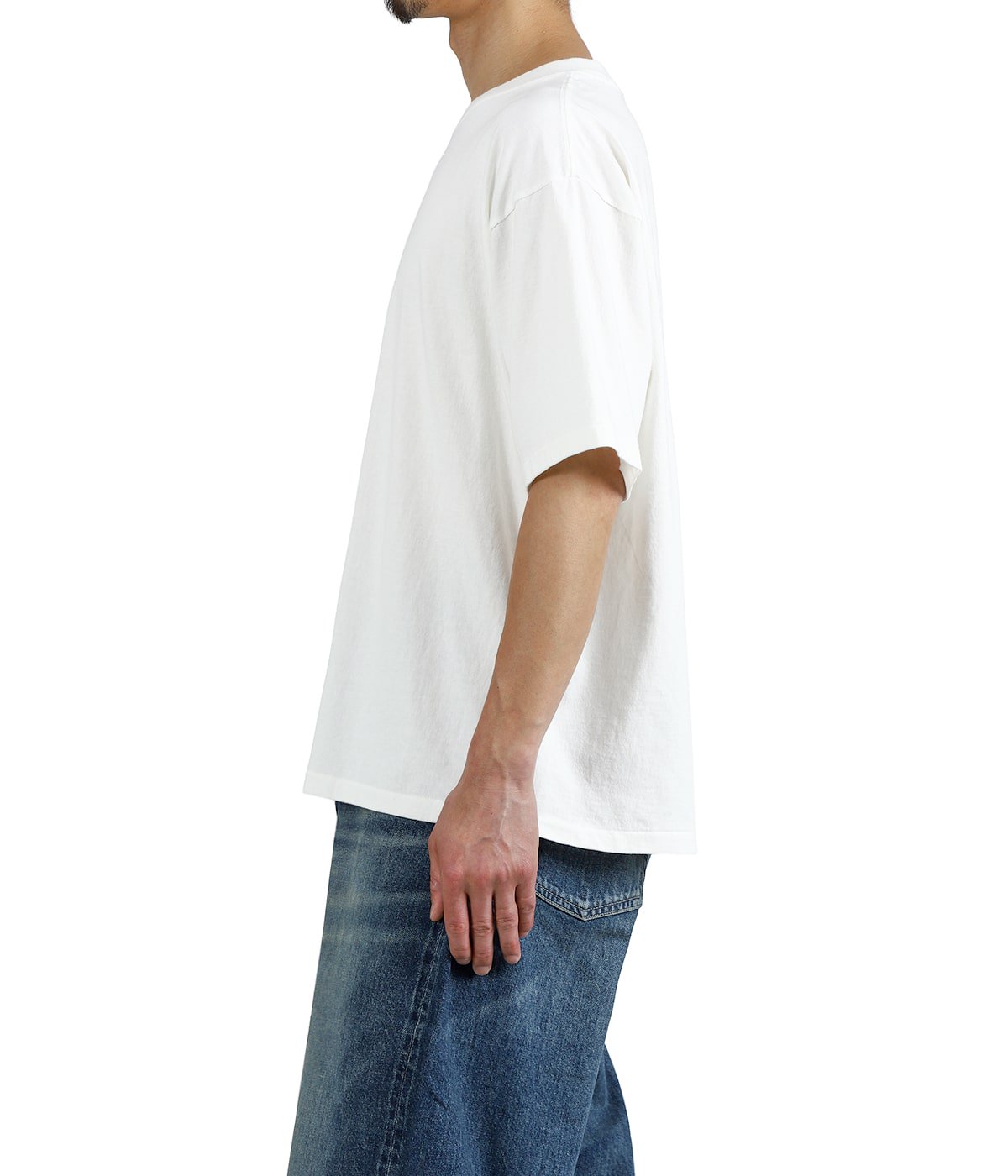 model（175cm / 60kg）B85 W75 H92 着用サイズ：M